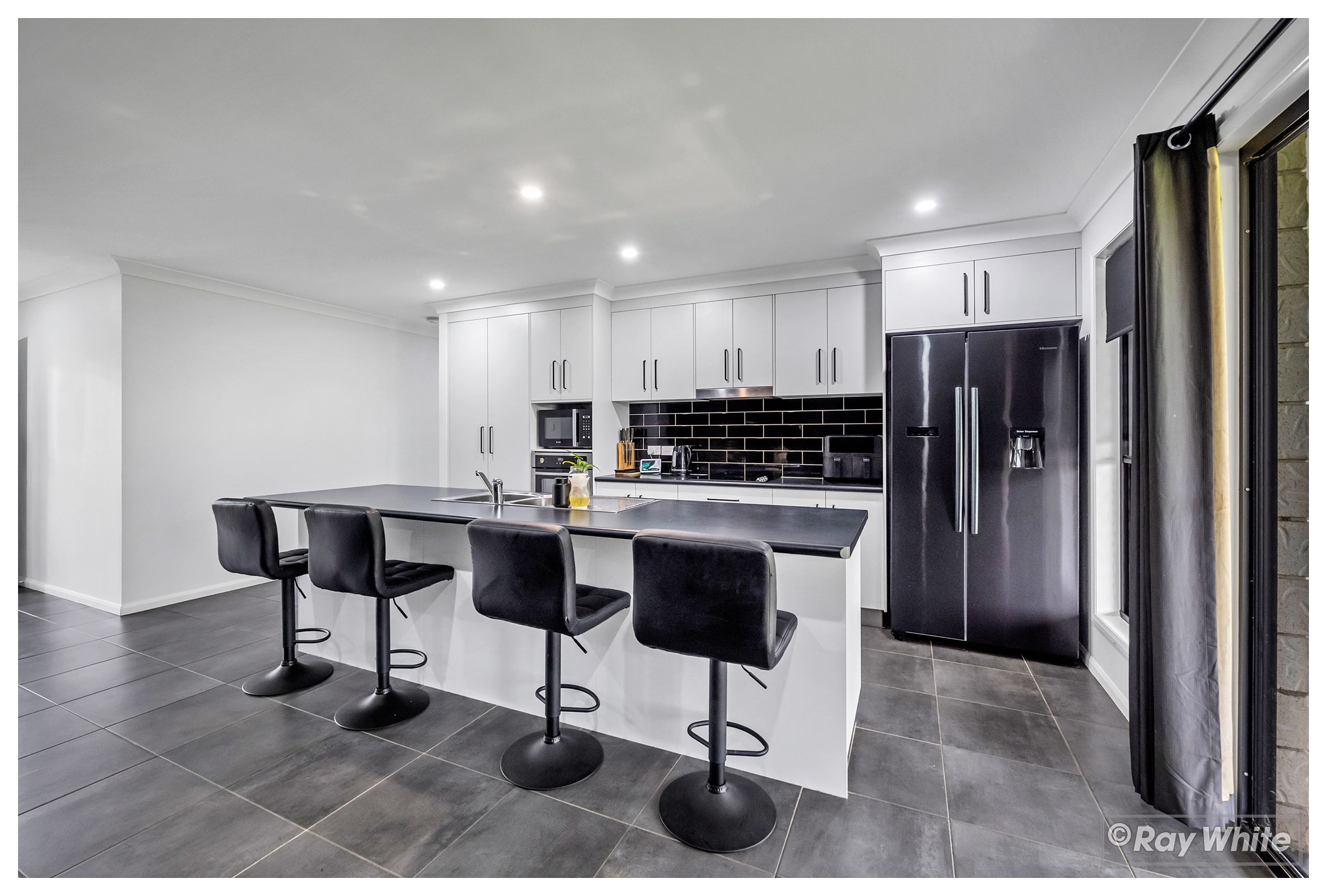 2 Nevallan Drive, Barmaryee, QLD 4703