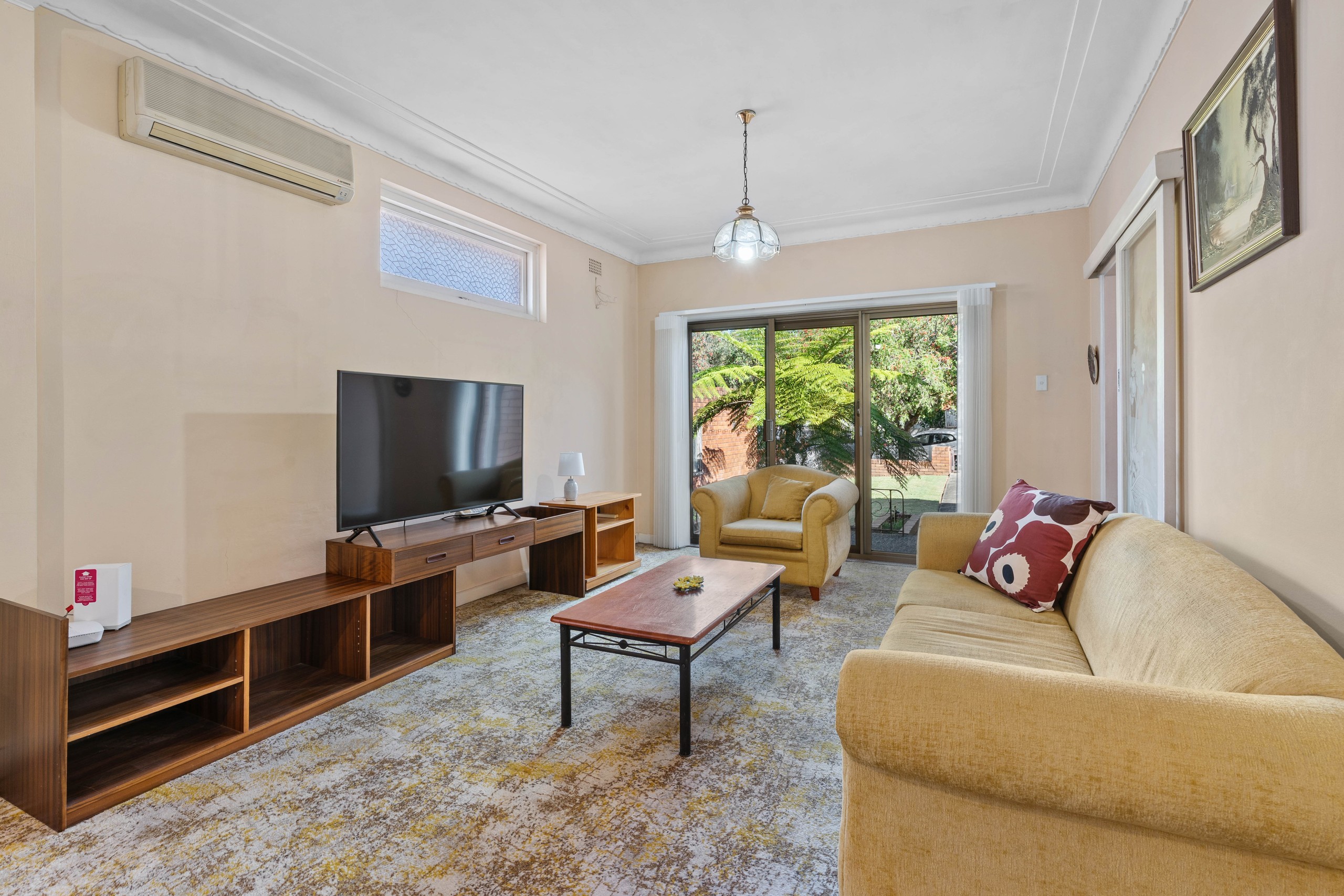 16 Zuttion Avenue, Beverly Hills, NSW 2209