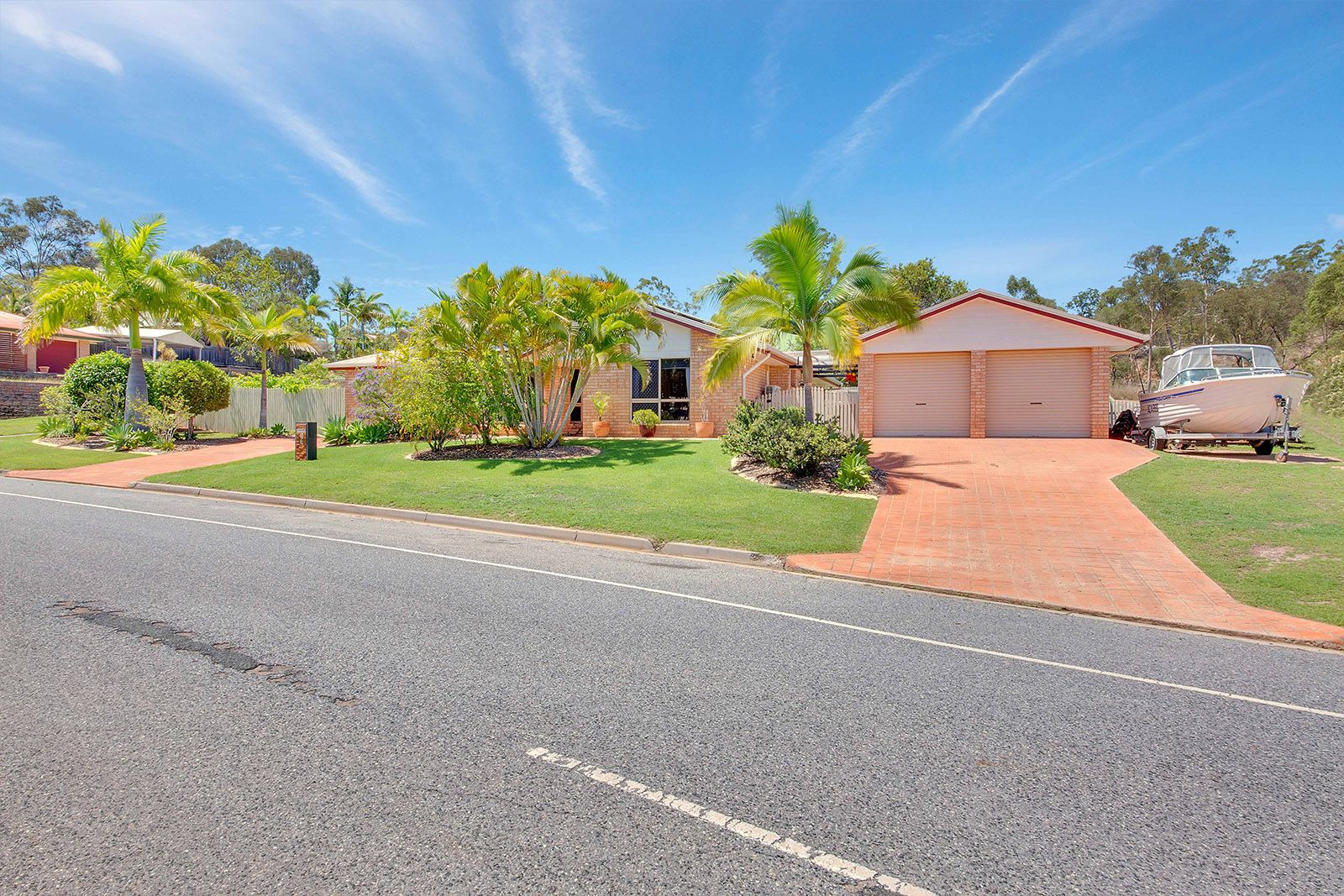 49 Carinya Drive, Clinton, QLD 4680