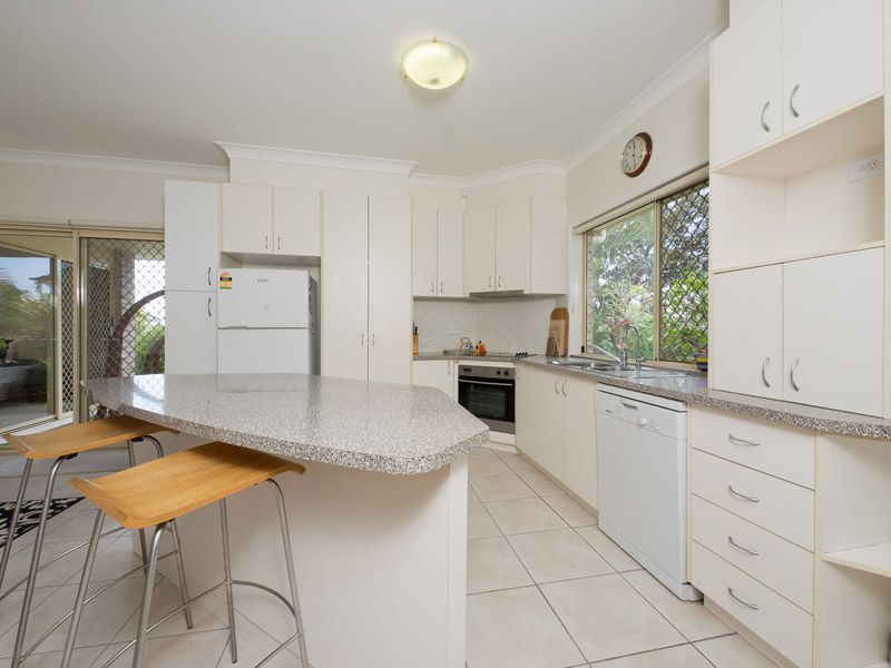 1358 Creek Road, Carina, QLD 4152