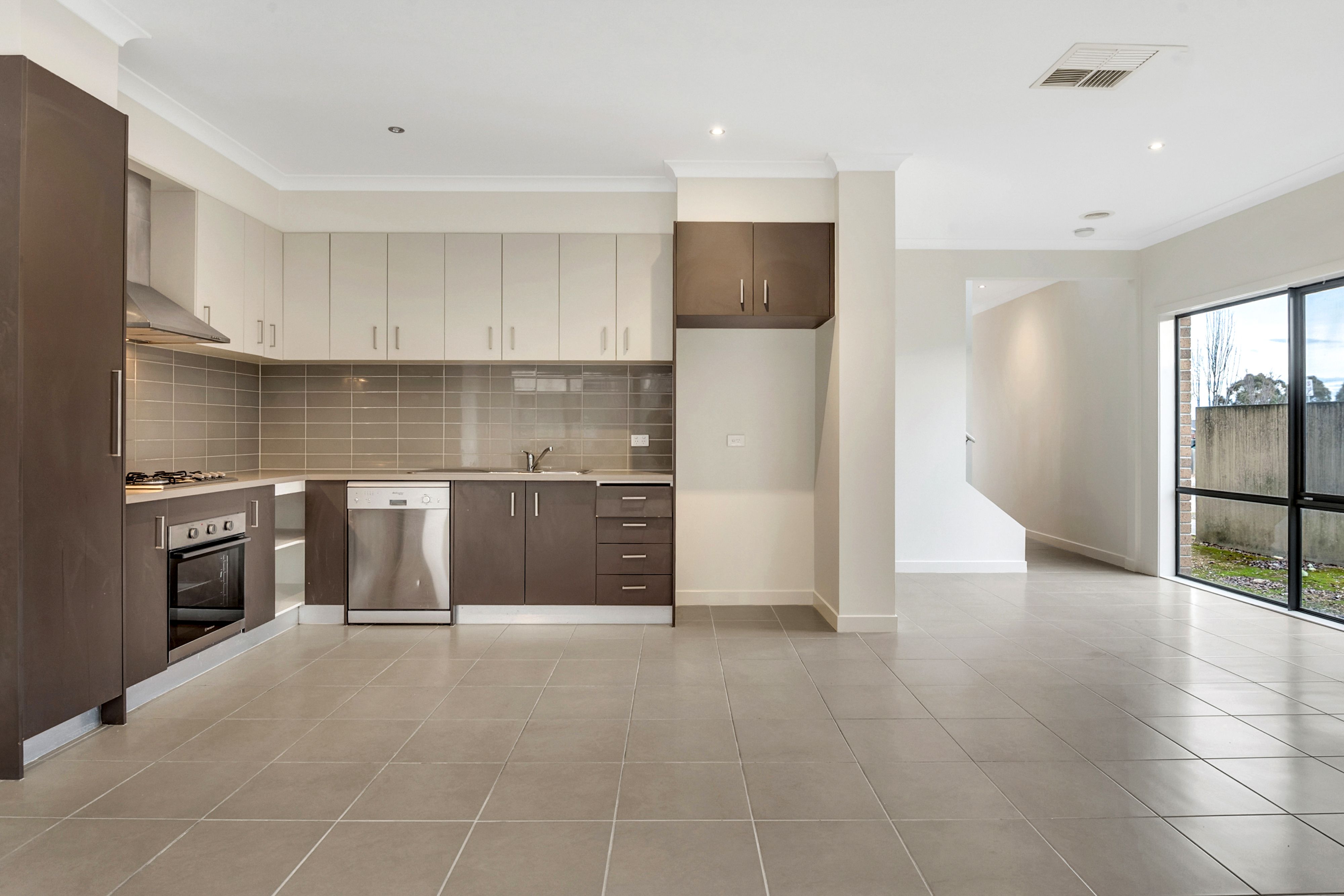4 Delany Lane, Craigieburn VIC 3064