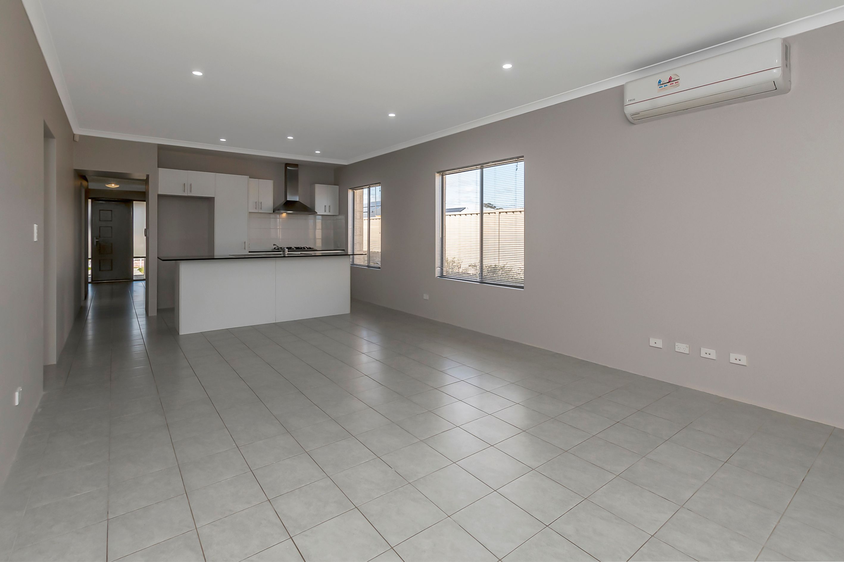 29 Southport Drive — photo 3 of 18