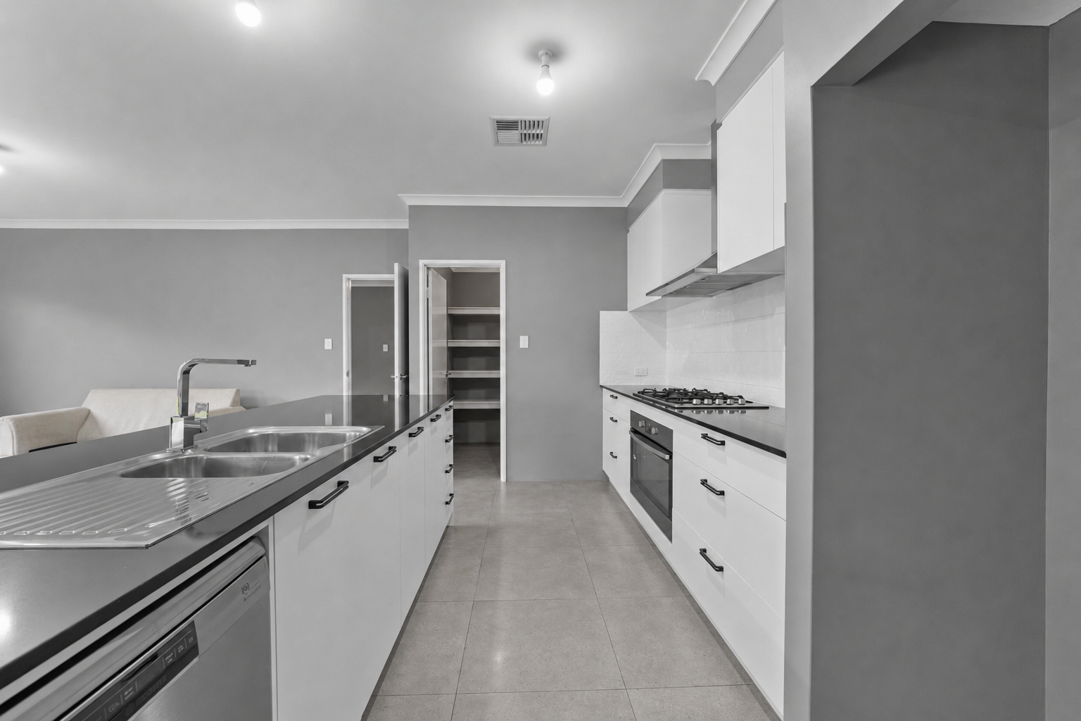 30 Lochern Road — photo 11 of 30