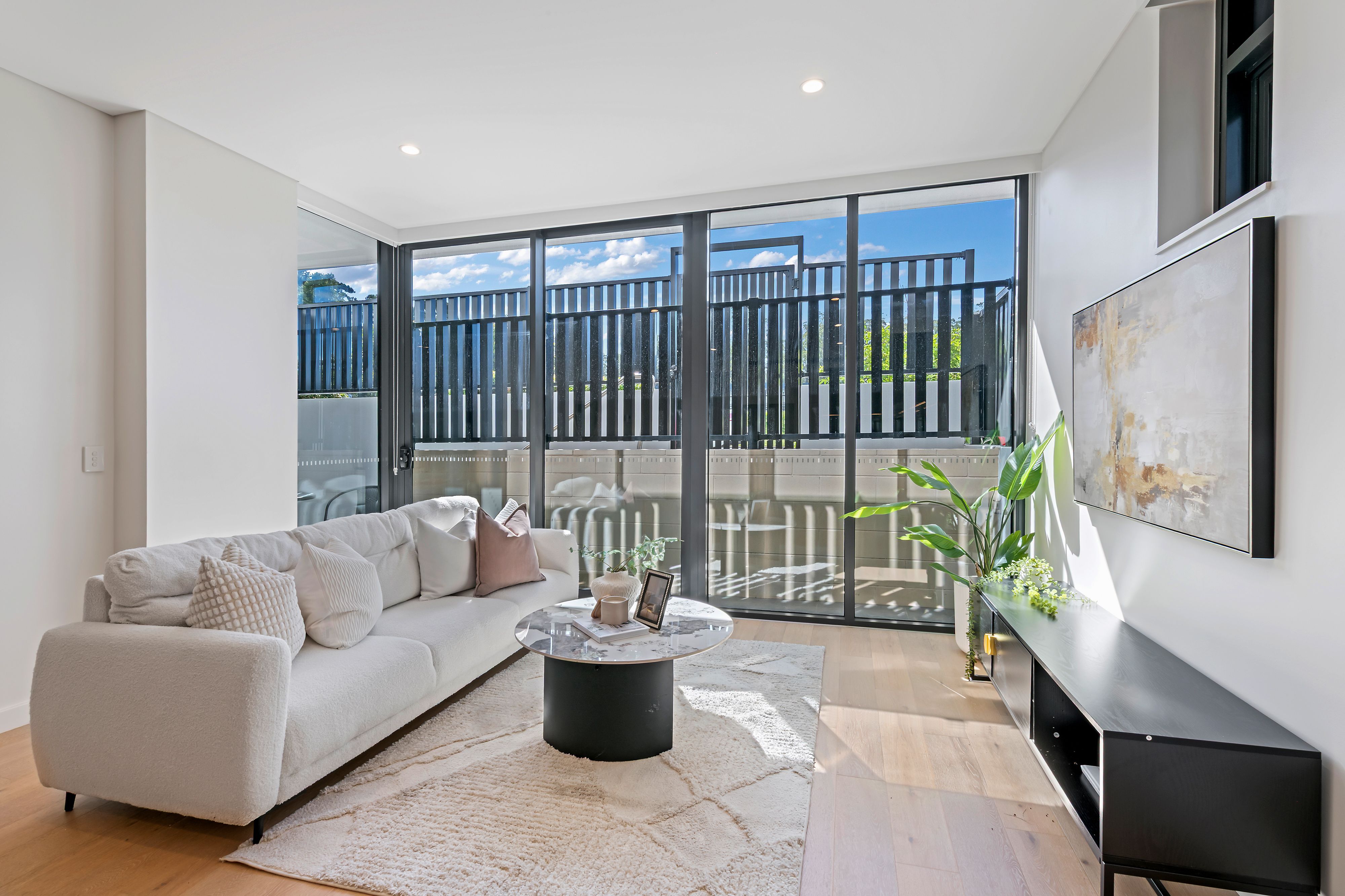 54/4 Burrendong Crescent — photo 4 of 8