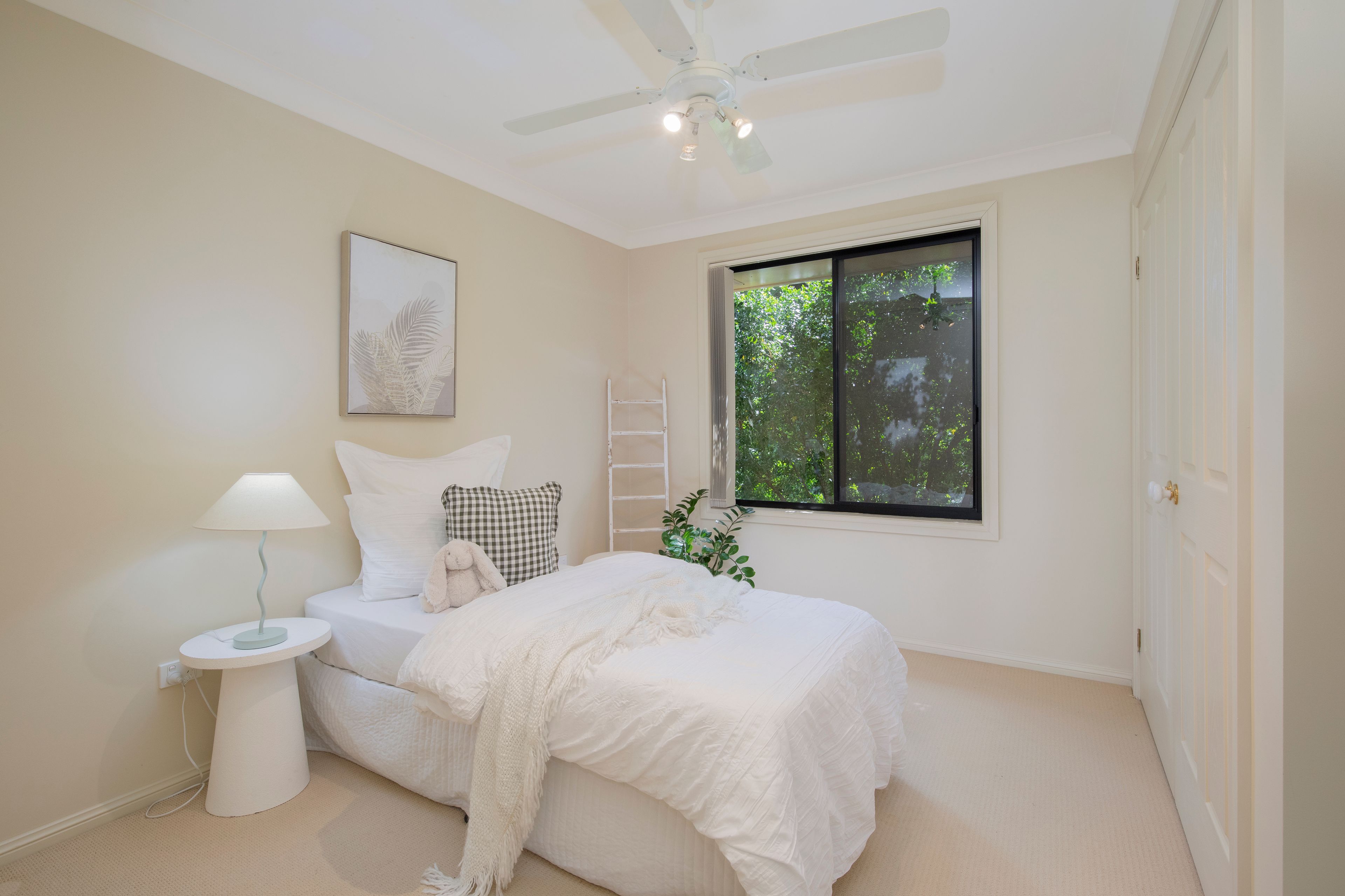 43 Cupania Crescent — photo 12 of 15