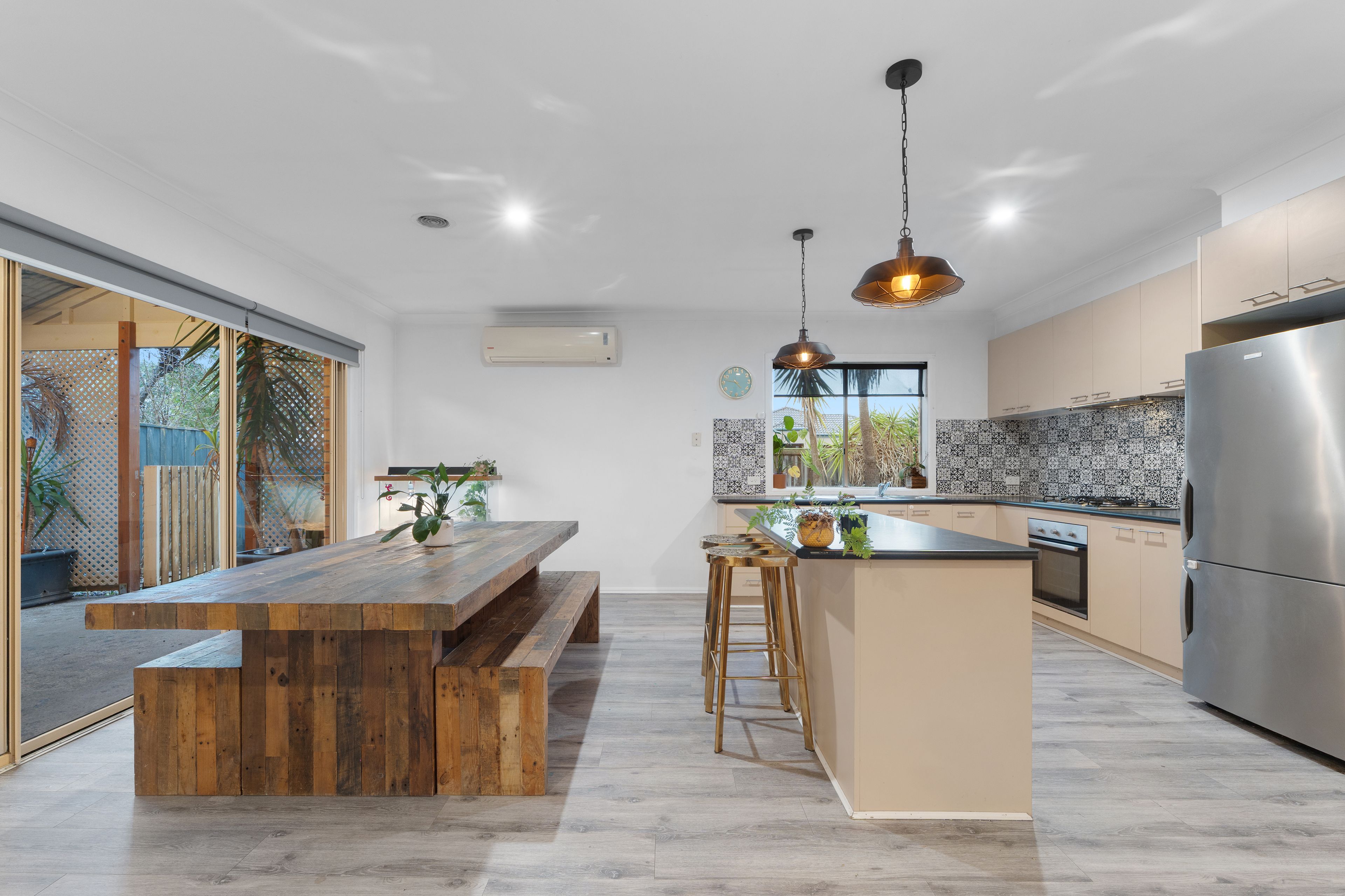 2 Sanctuary Crescent — photo 3 of 20
