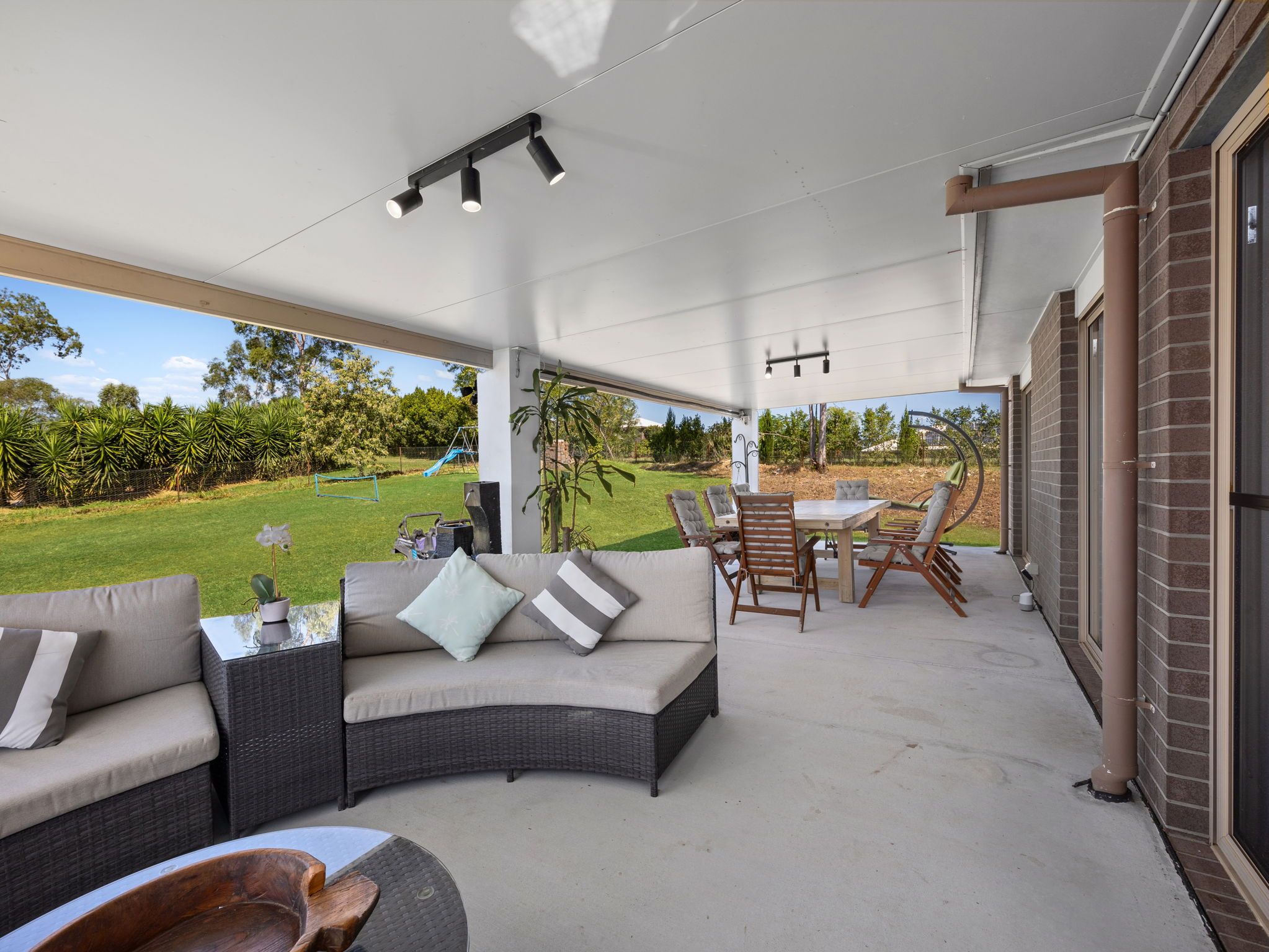 31-35 Barcoo Drive — photo 24 of 28