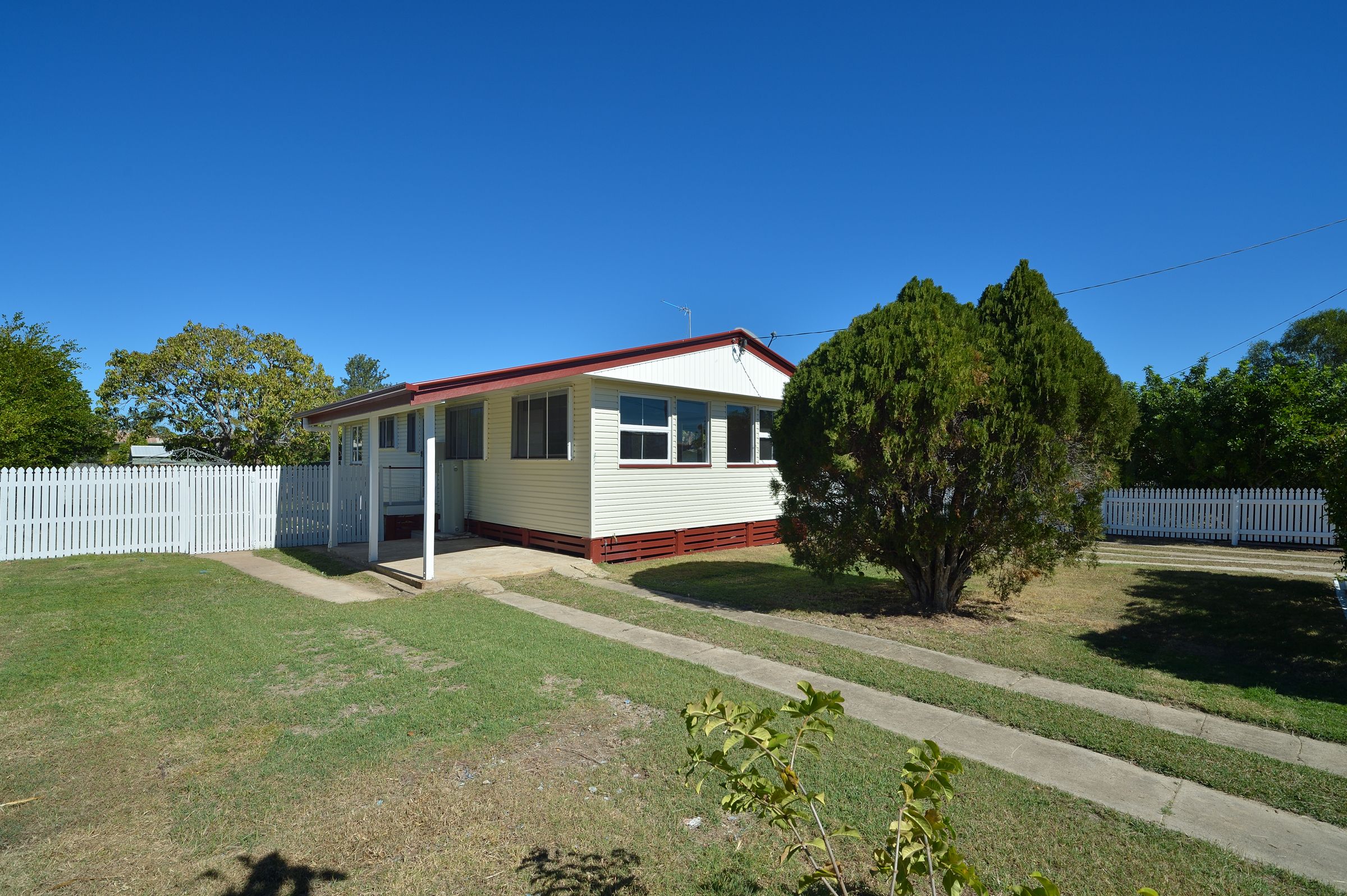 23 Paterson Street, West Gladstone, QLD 4680