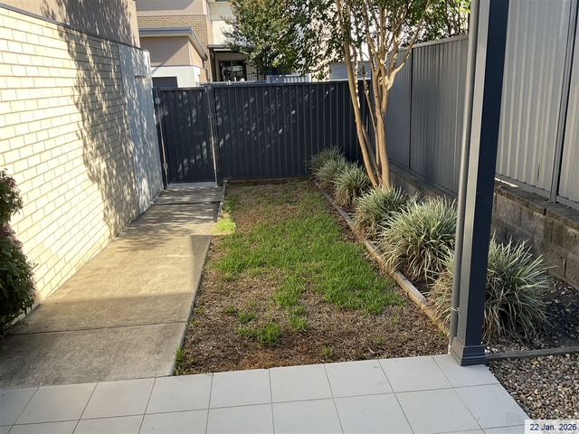 60 Lumsden Avenue — photo 11 of 14