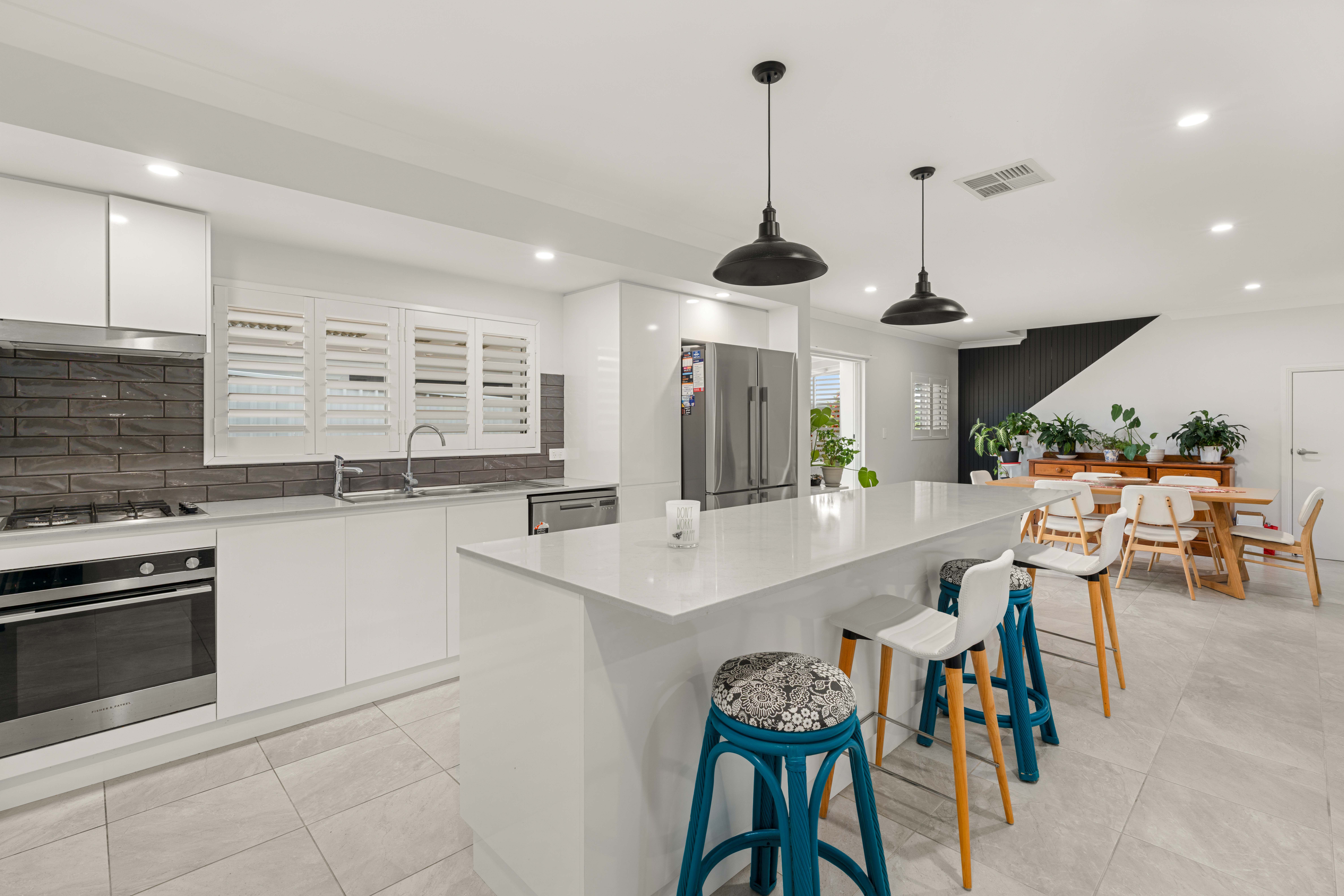 16/30 Cavanagh Lane — photo 4 of 30