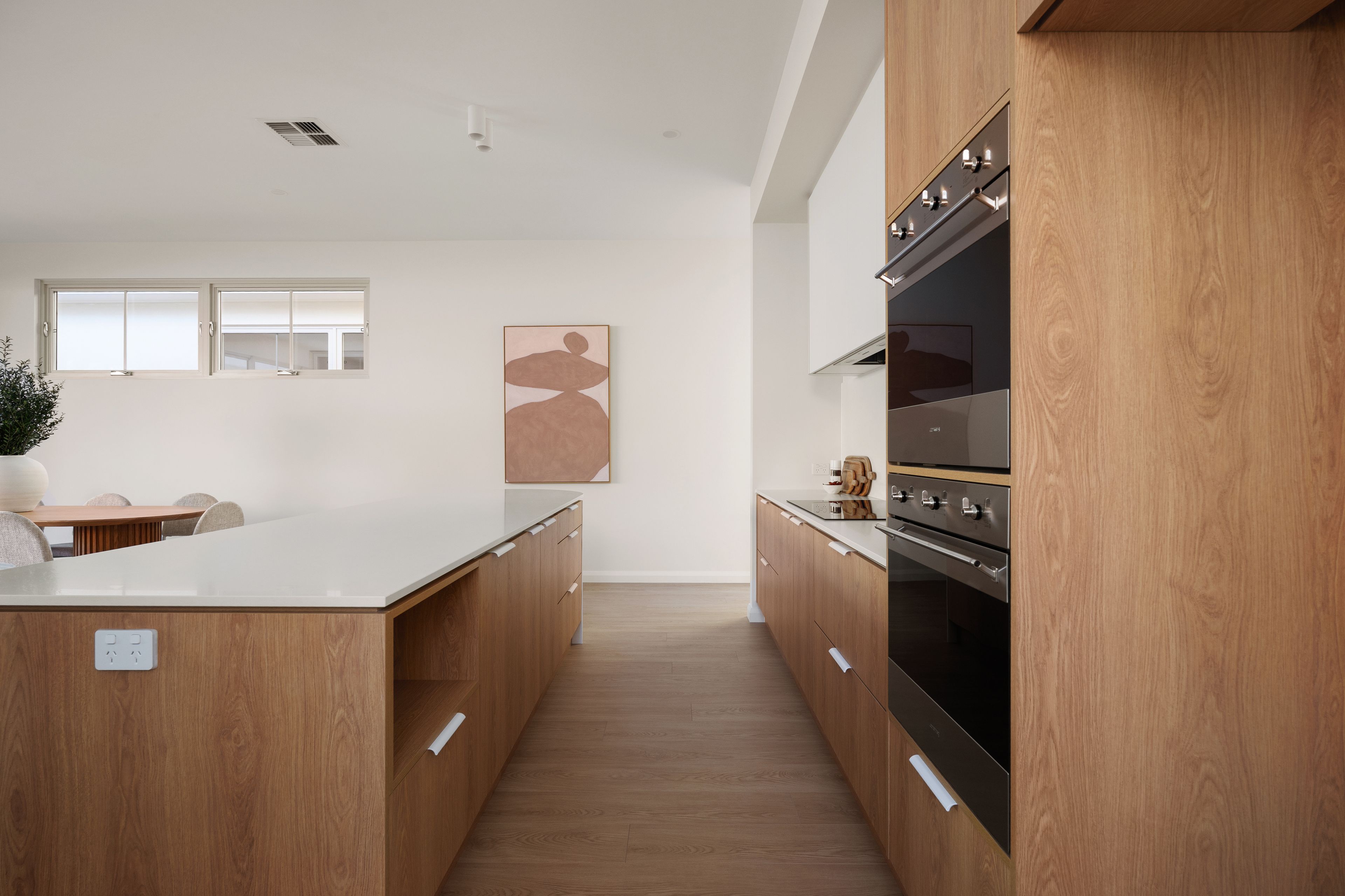 19 King George Avenue — photo 12 of 30