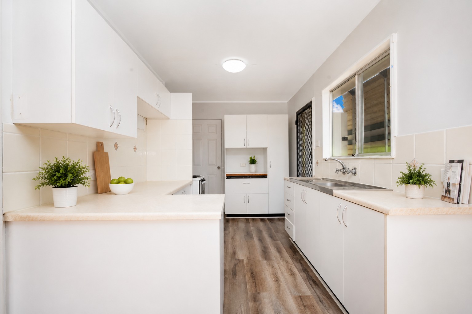 25 Farrell Street, Kirwan, QLD 4817