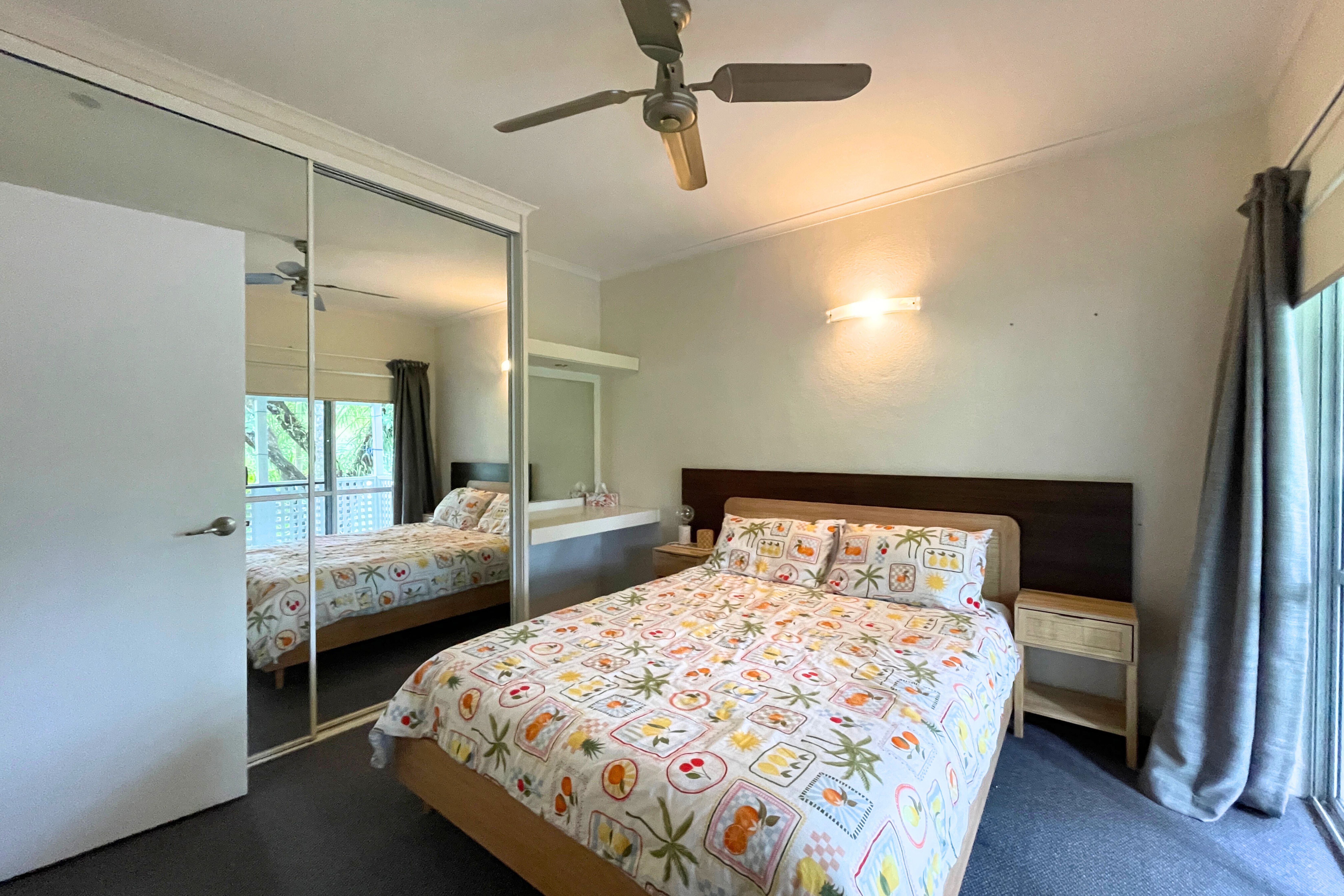 2/121-137 Port Douglas Road — photo 4 of 10