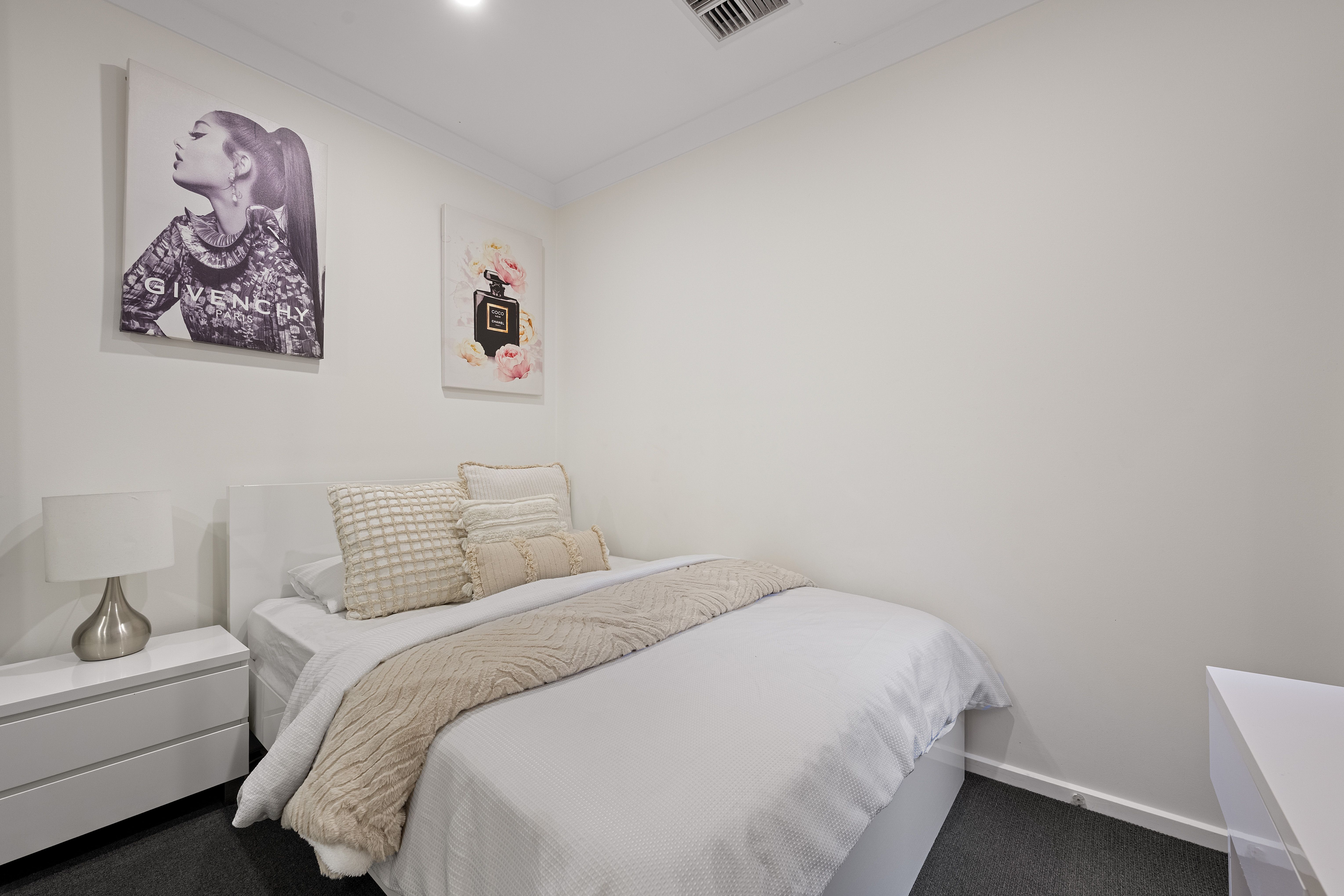18 Pultawilta Avenue — photo 15 of 23