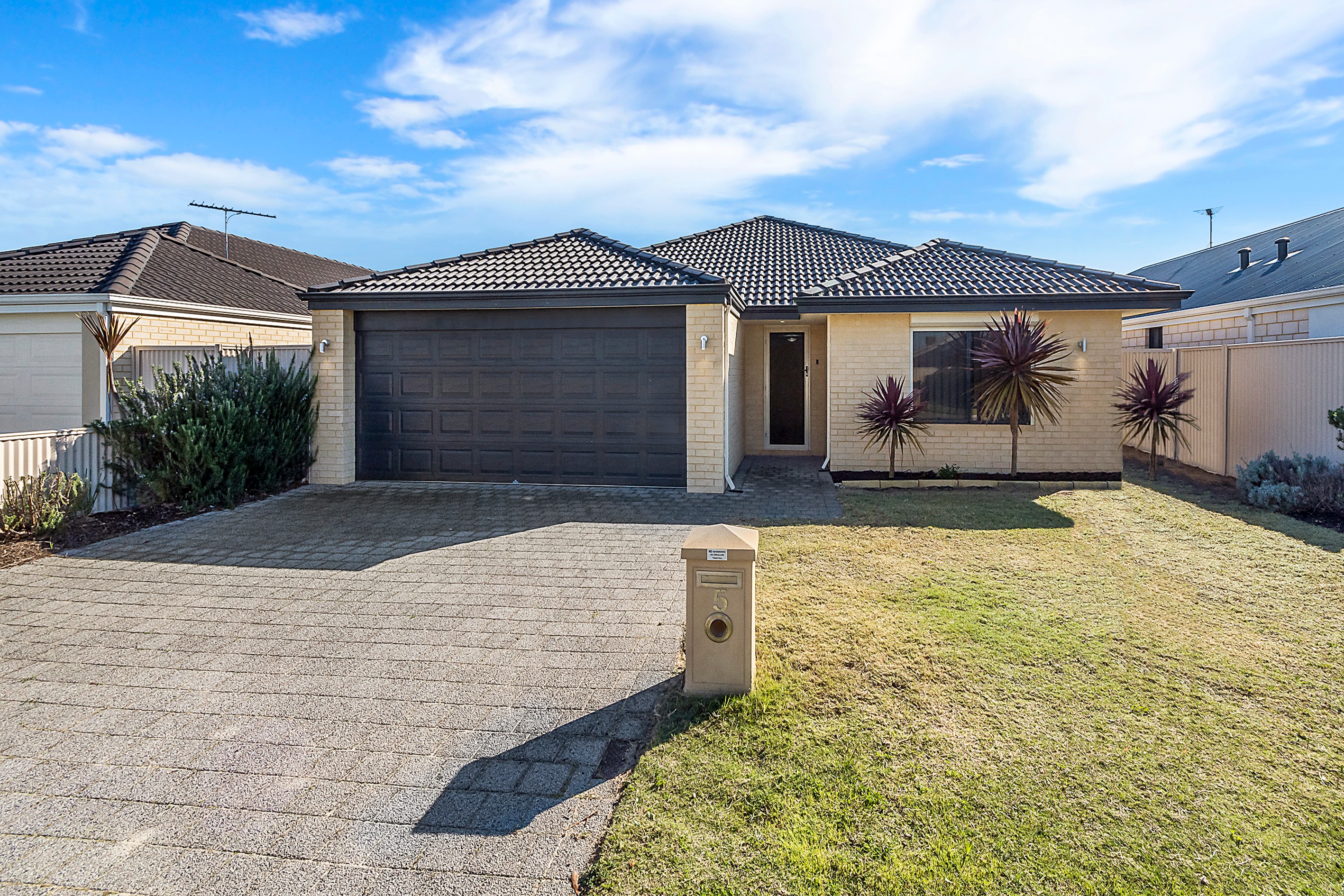 5 Sunderland Way, Waikiki, WA 6169