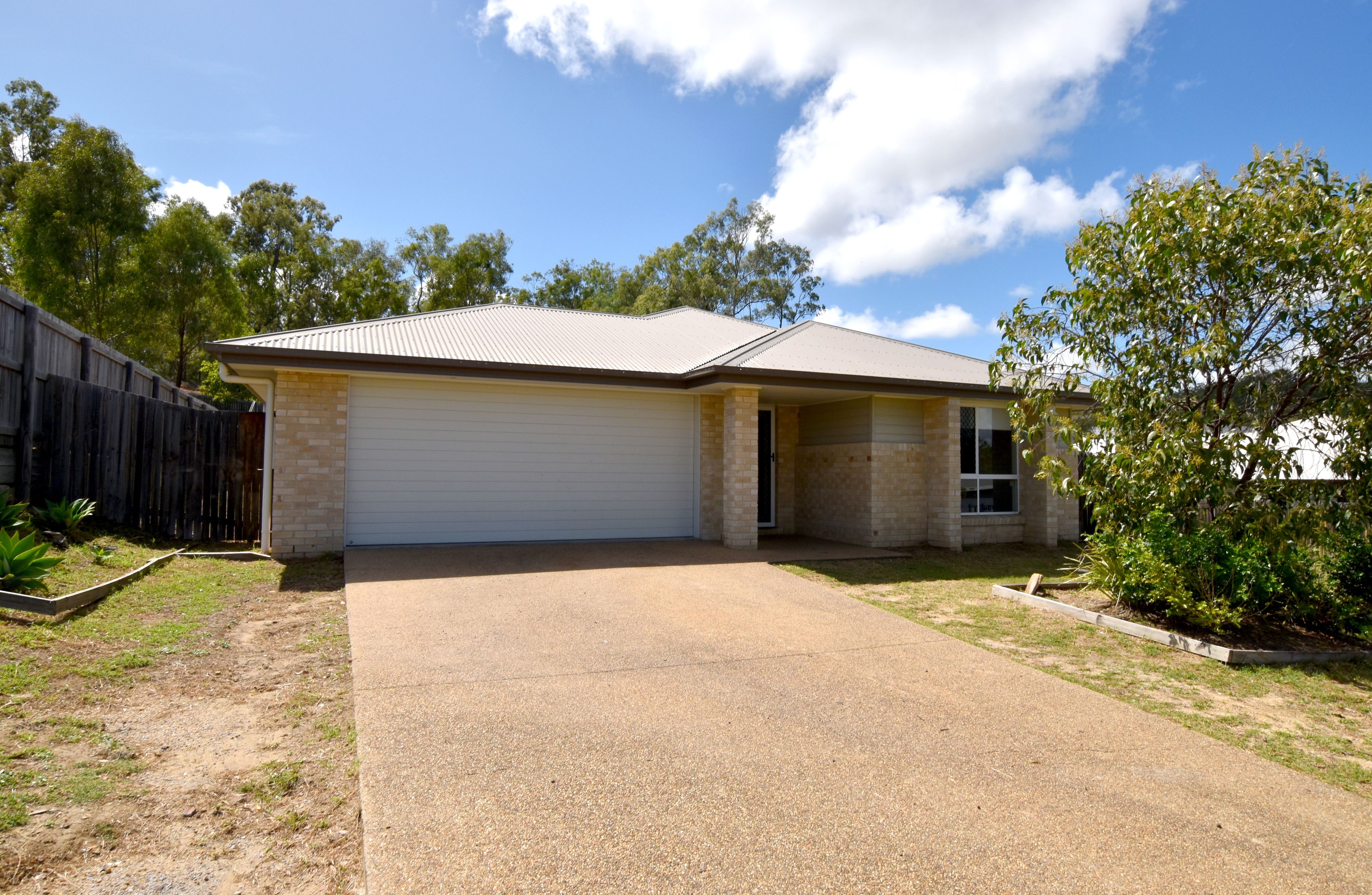 35 Cornforth Crescent, Kirkwood, QLD 4680