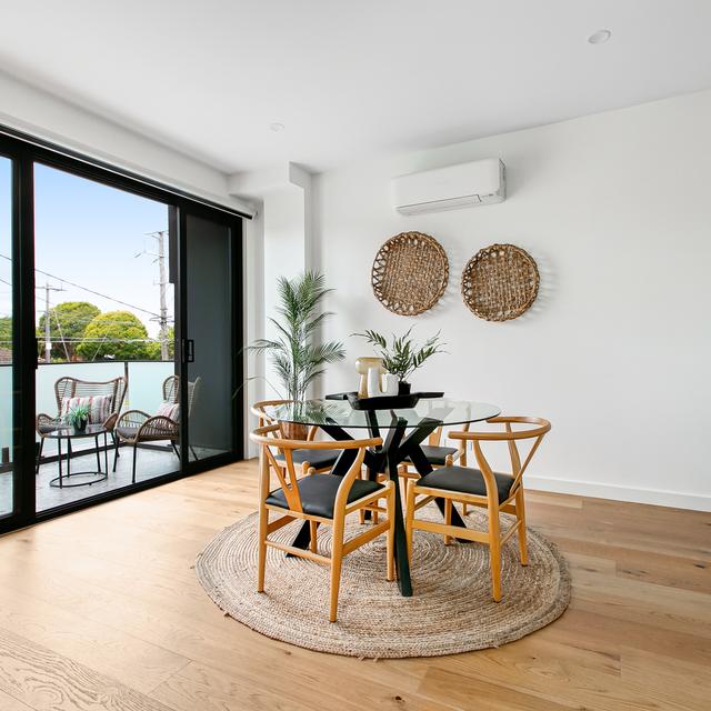 715 Gilbert Road Reservoir VIC 3073 Sold Townhouse Ray White Preston 715-gilbert-road-reservoir-vic-3073-sold-townhouse-ray-white-preston