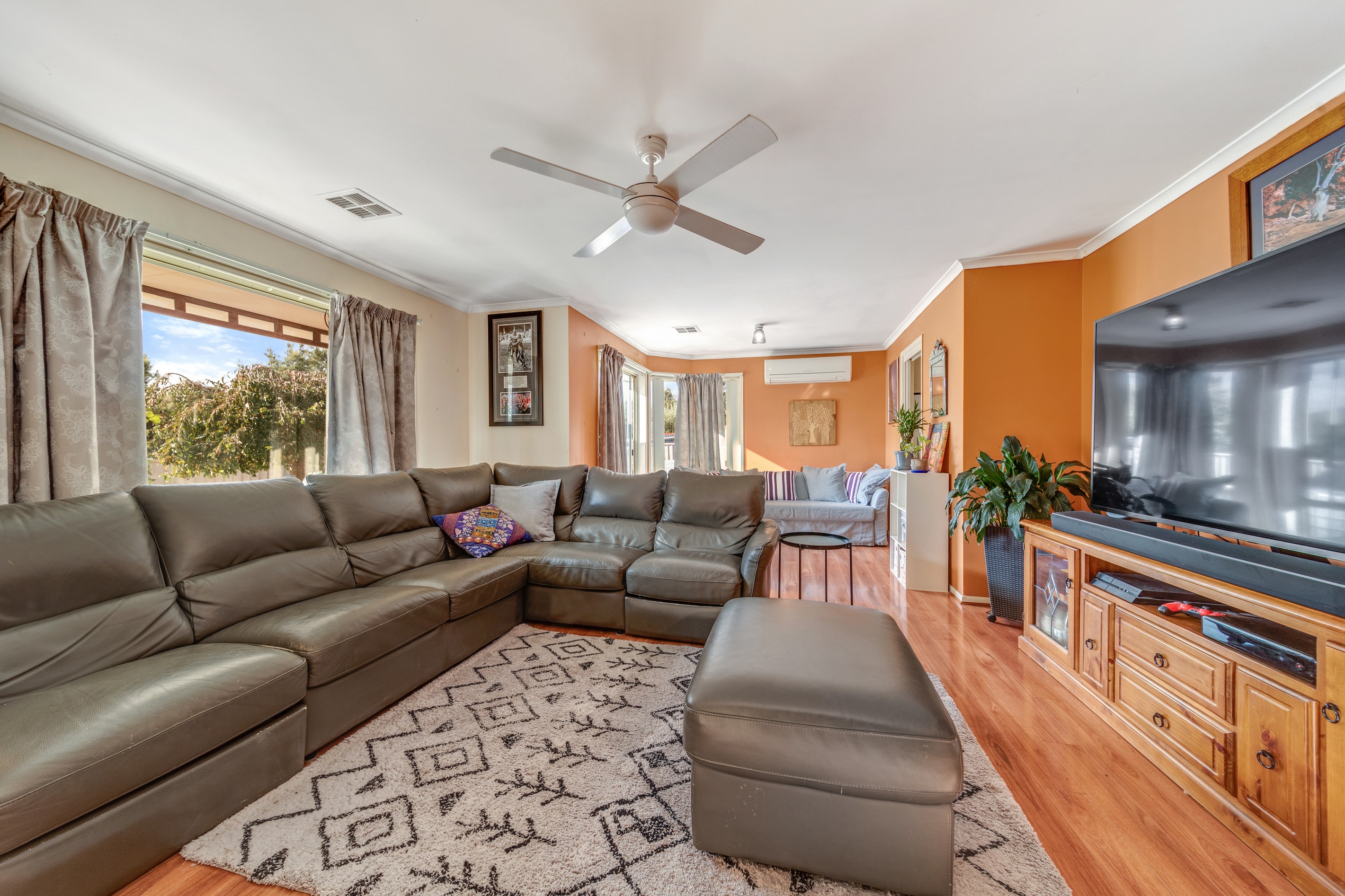 42 Jonsson Court, Dunlop, ACT 2615