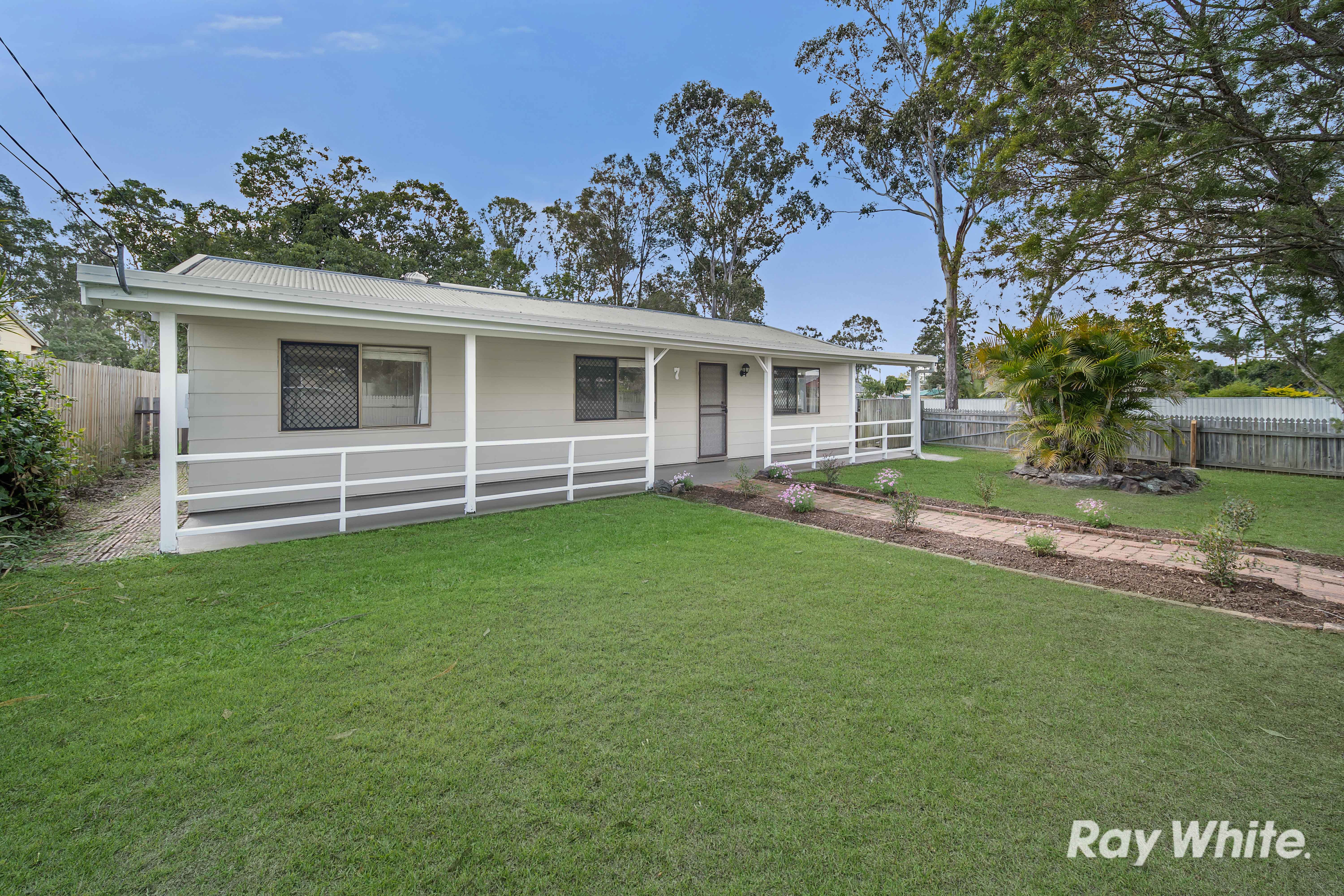 7 Short Street, Loganlea, QLD 4131
