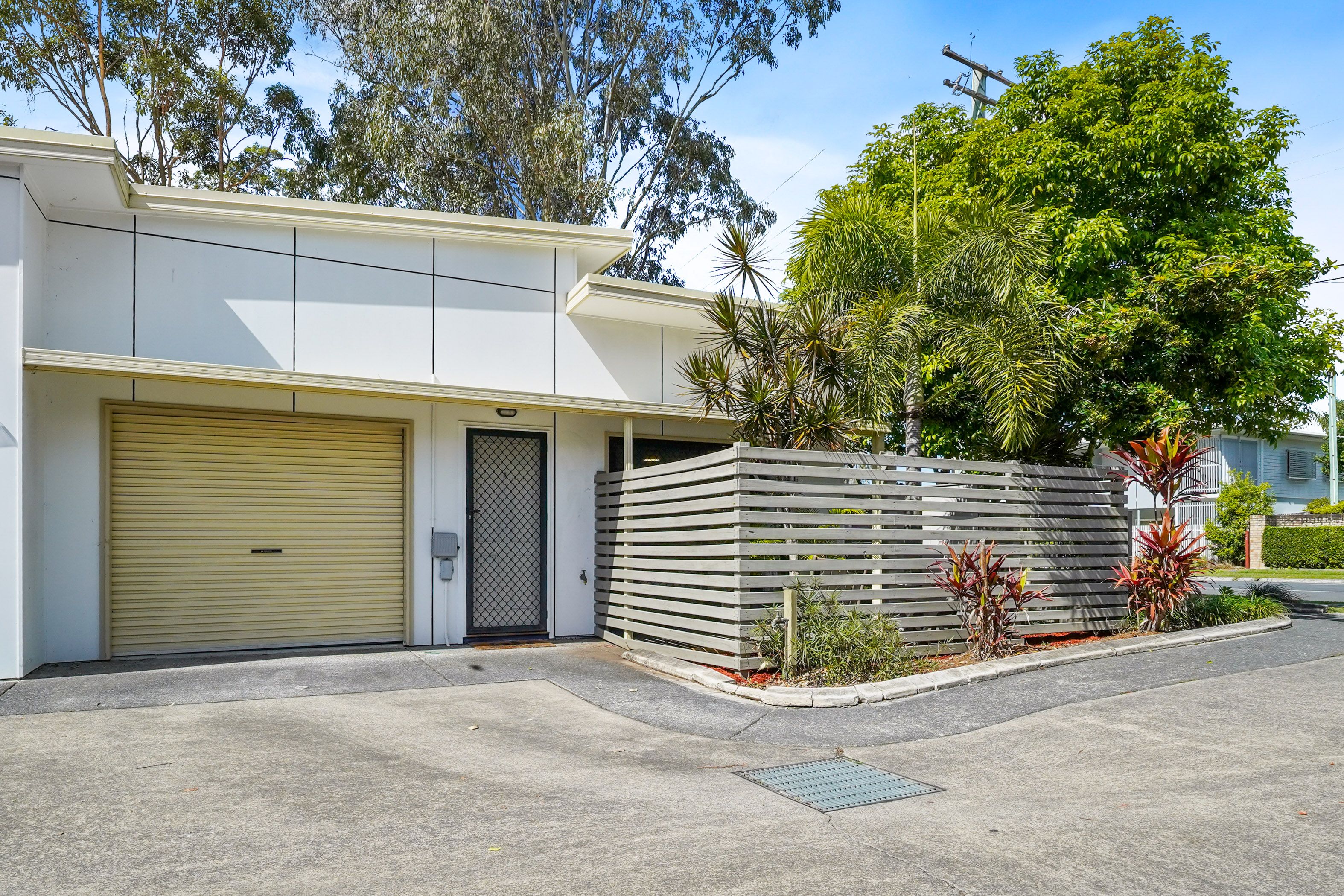 102 River Hills Road, Eagleby QLD 4207