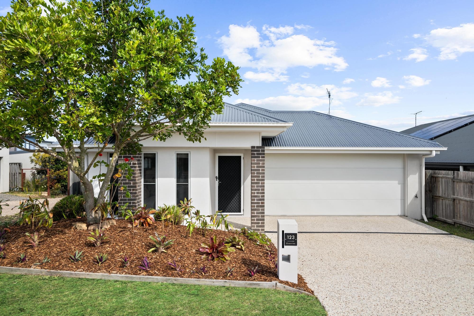 123 Greenview Avenue, South Ripley, QLD 4306