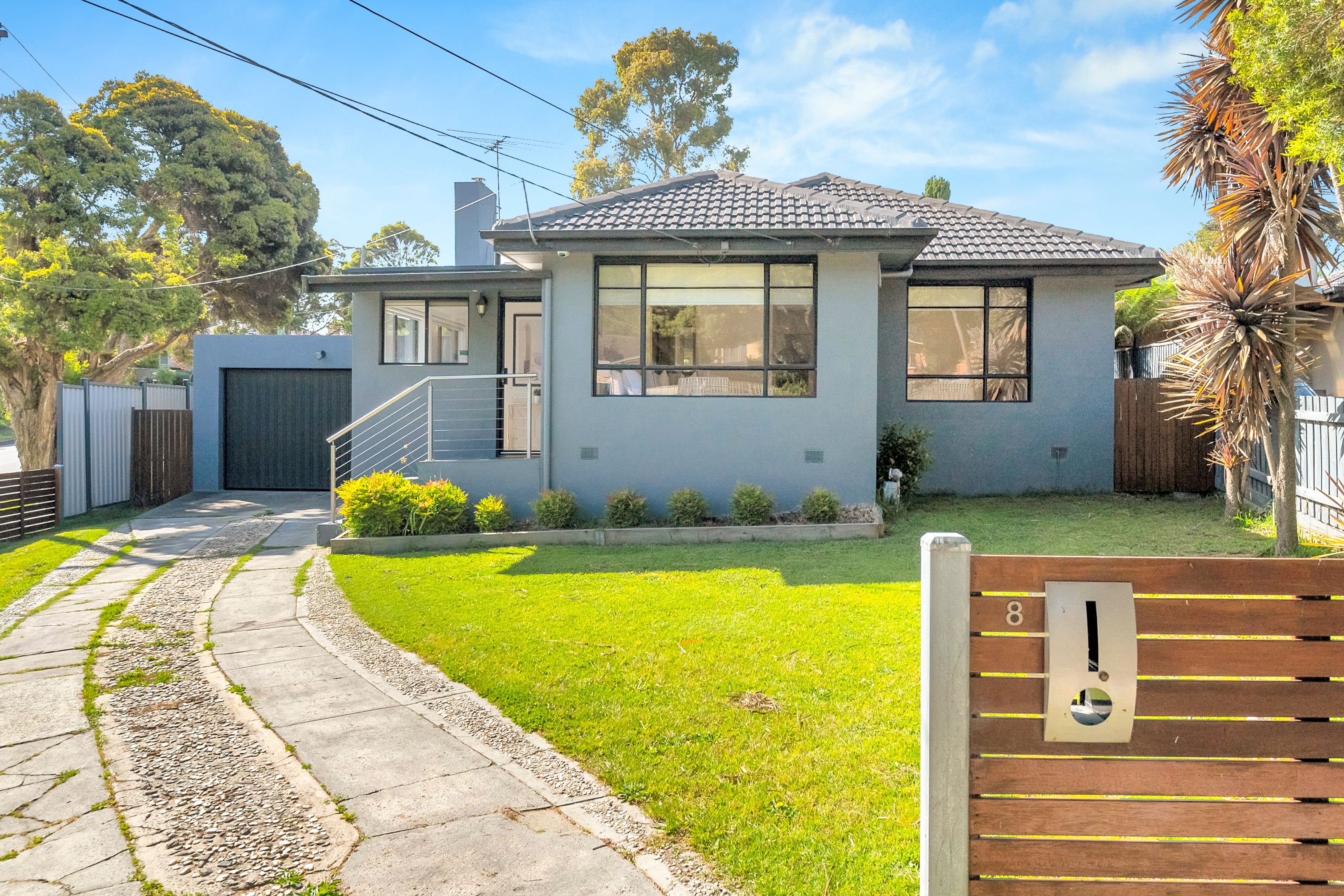 8 Busst Drive, Watsonia North, VIC 3087