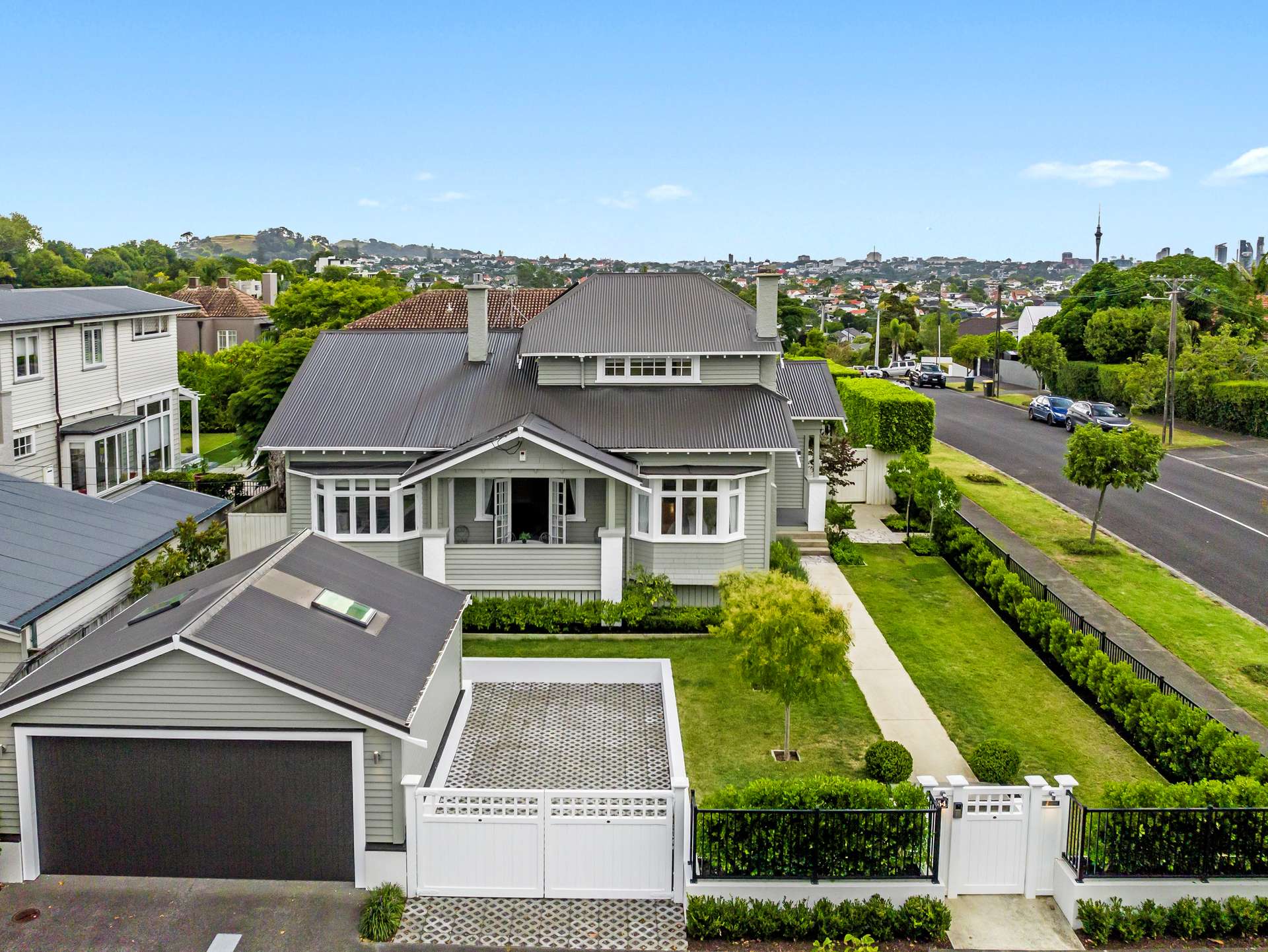 54 Lucerne Road photo 23