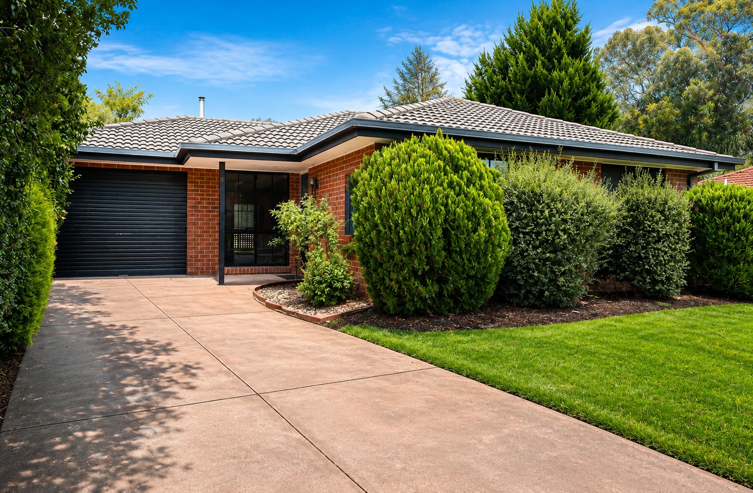 8 De Castella Close, Mill Park, VIC 3082