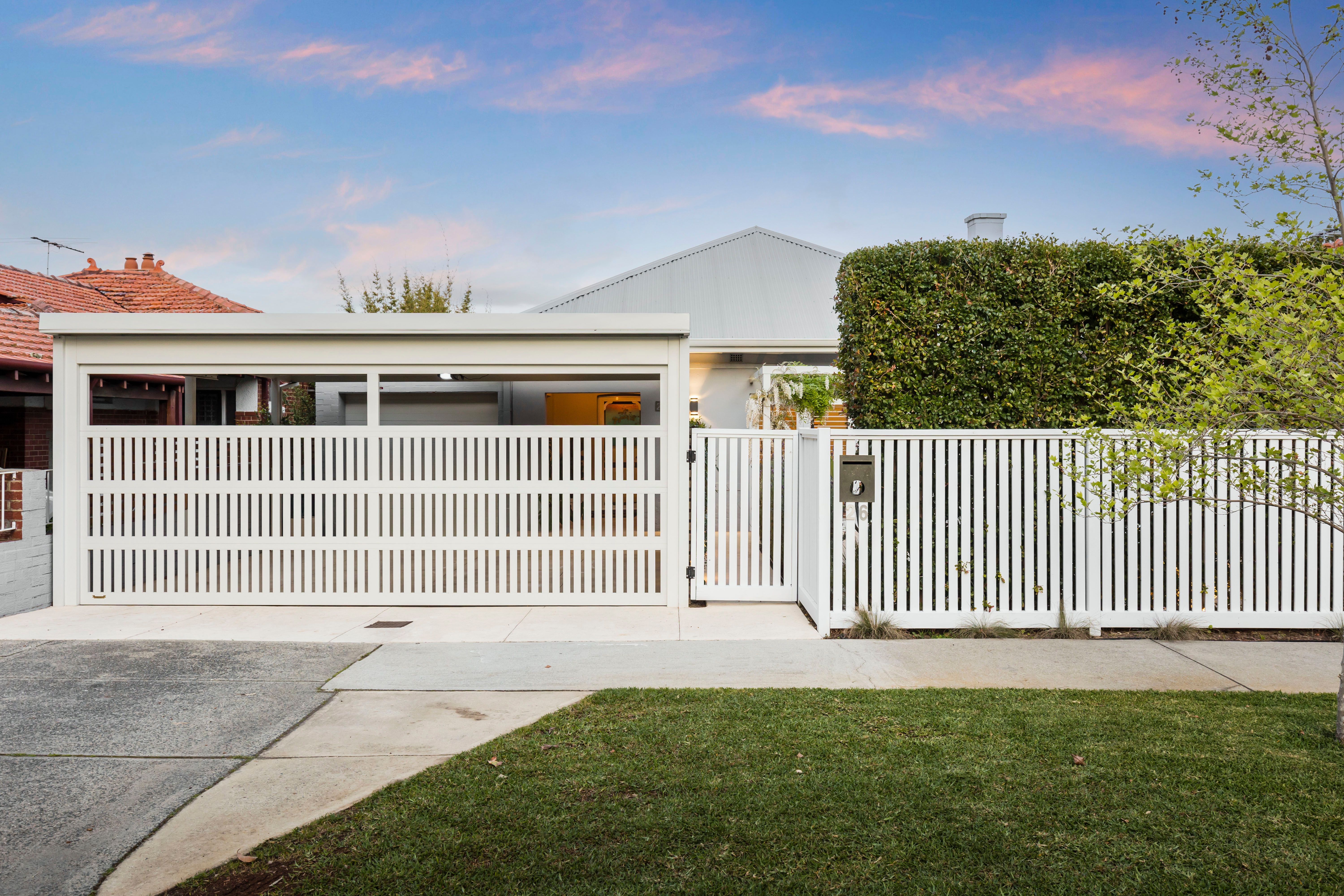 26 Kanimbla Road, Nedlands, WA 6009
