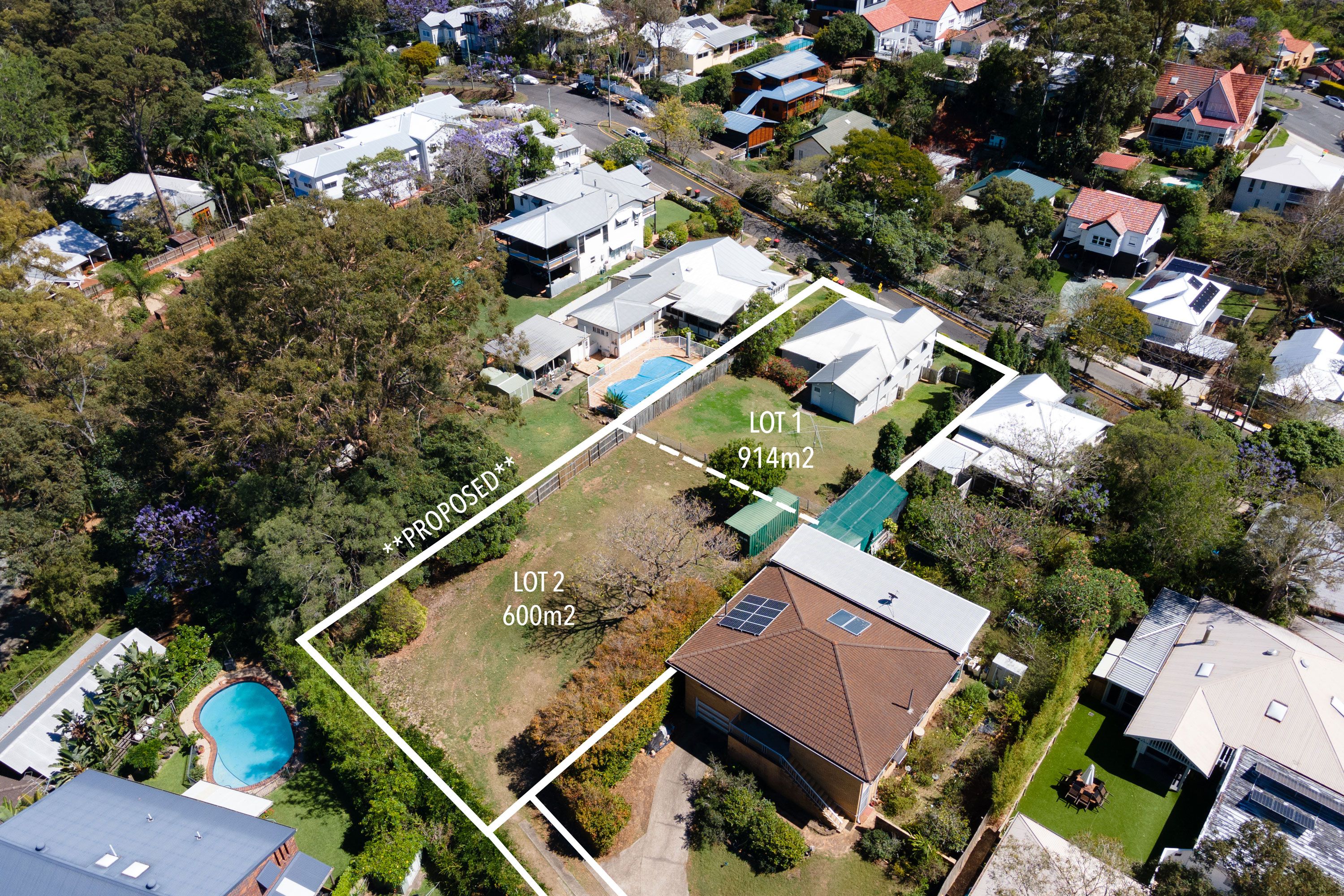 24 Mackay Terrace, Bardon, QLD 4065