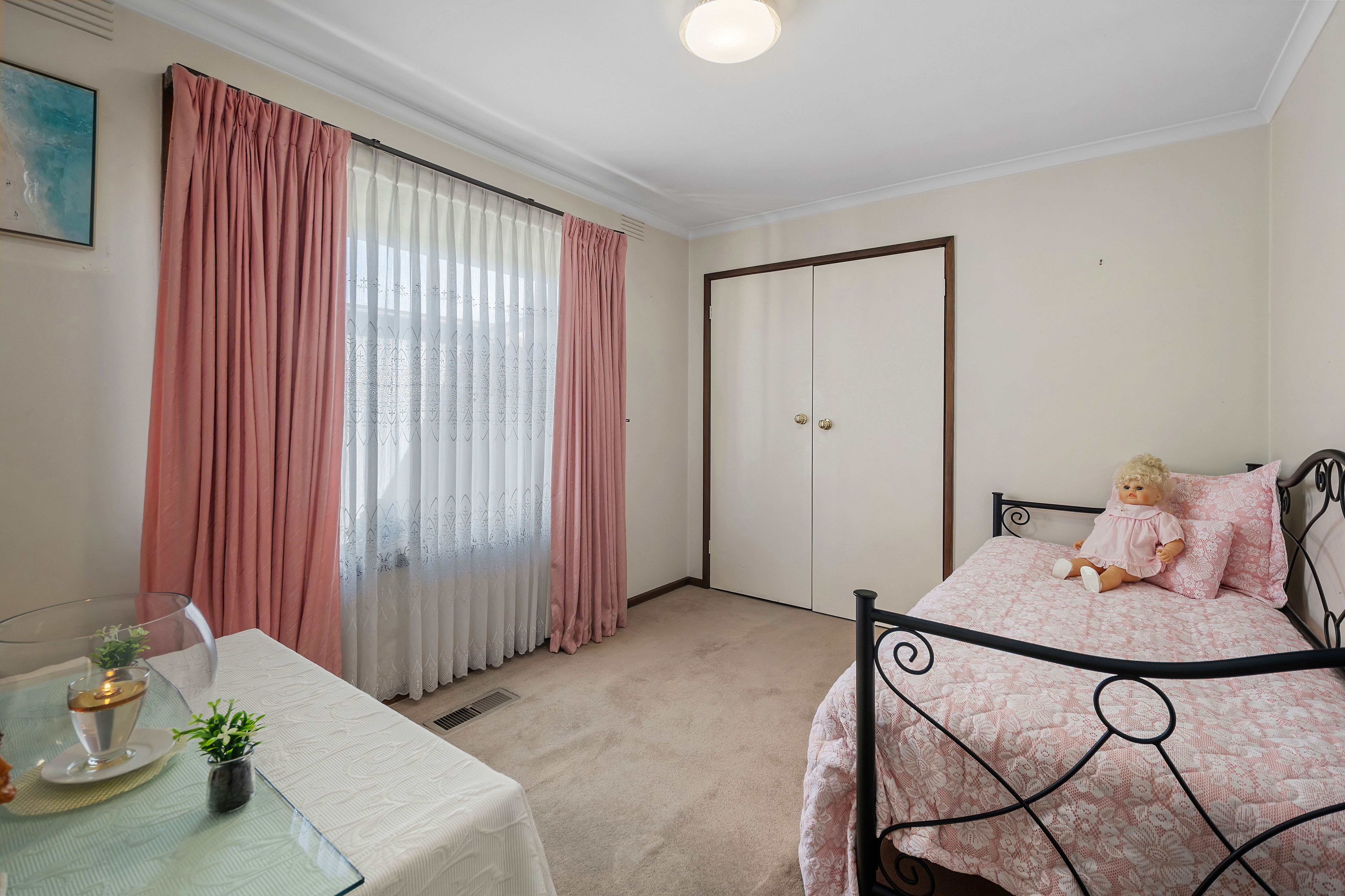 5 Barry Road — photo 14 of 21