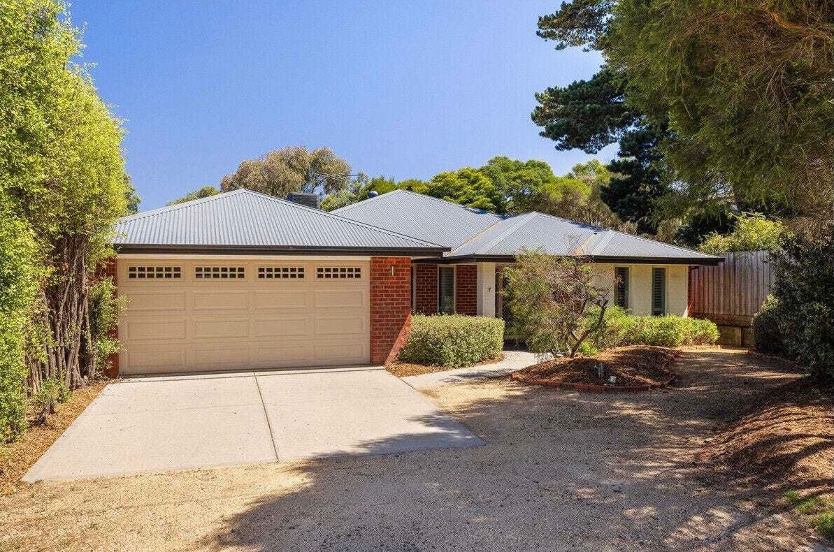 7 Happy Valley Drive — photo from Ray White Phillip Island
