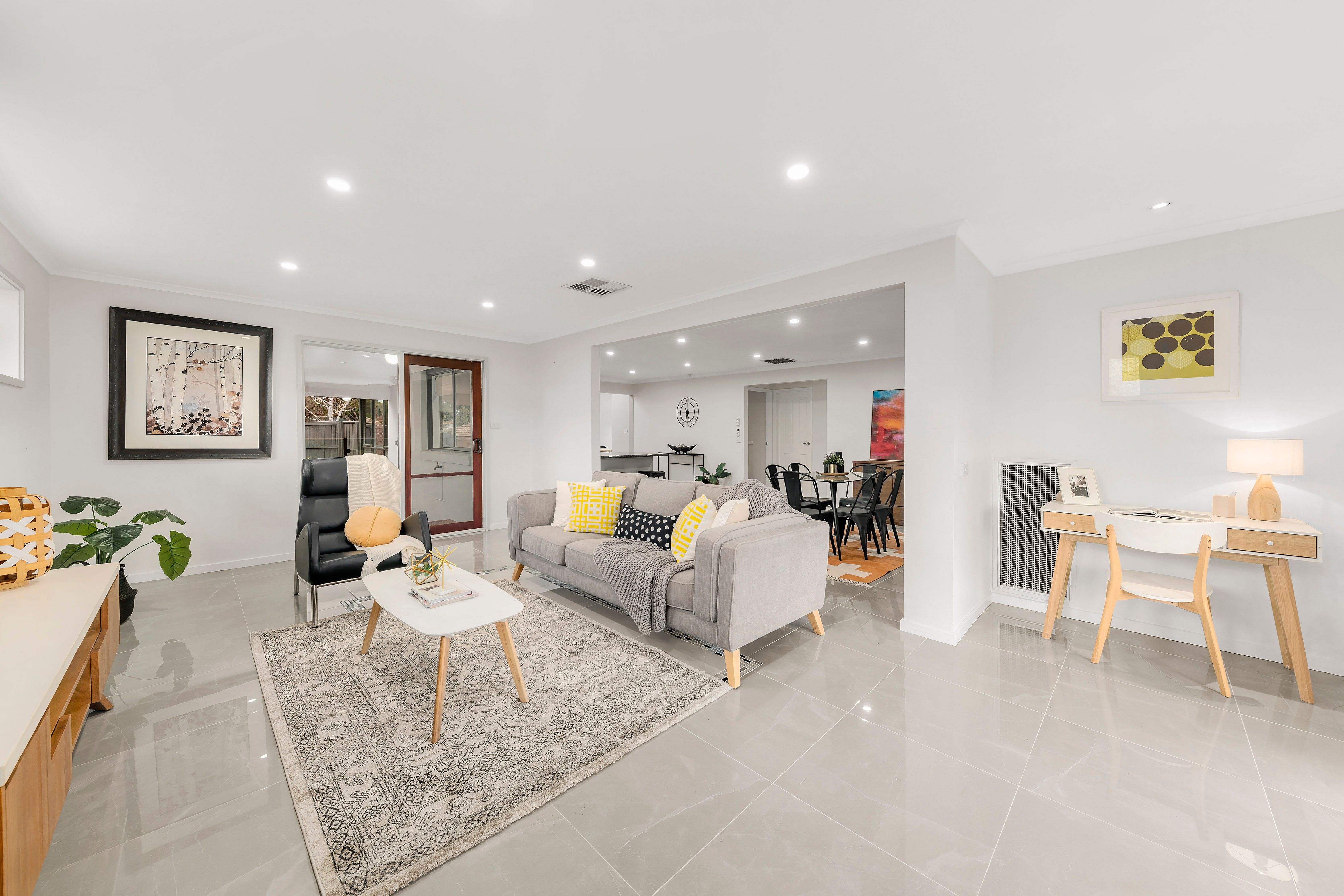 17 Watersedge Close, Knoxfield, VIC 3180