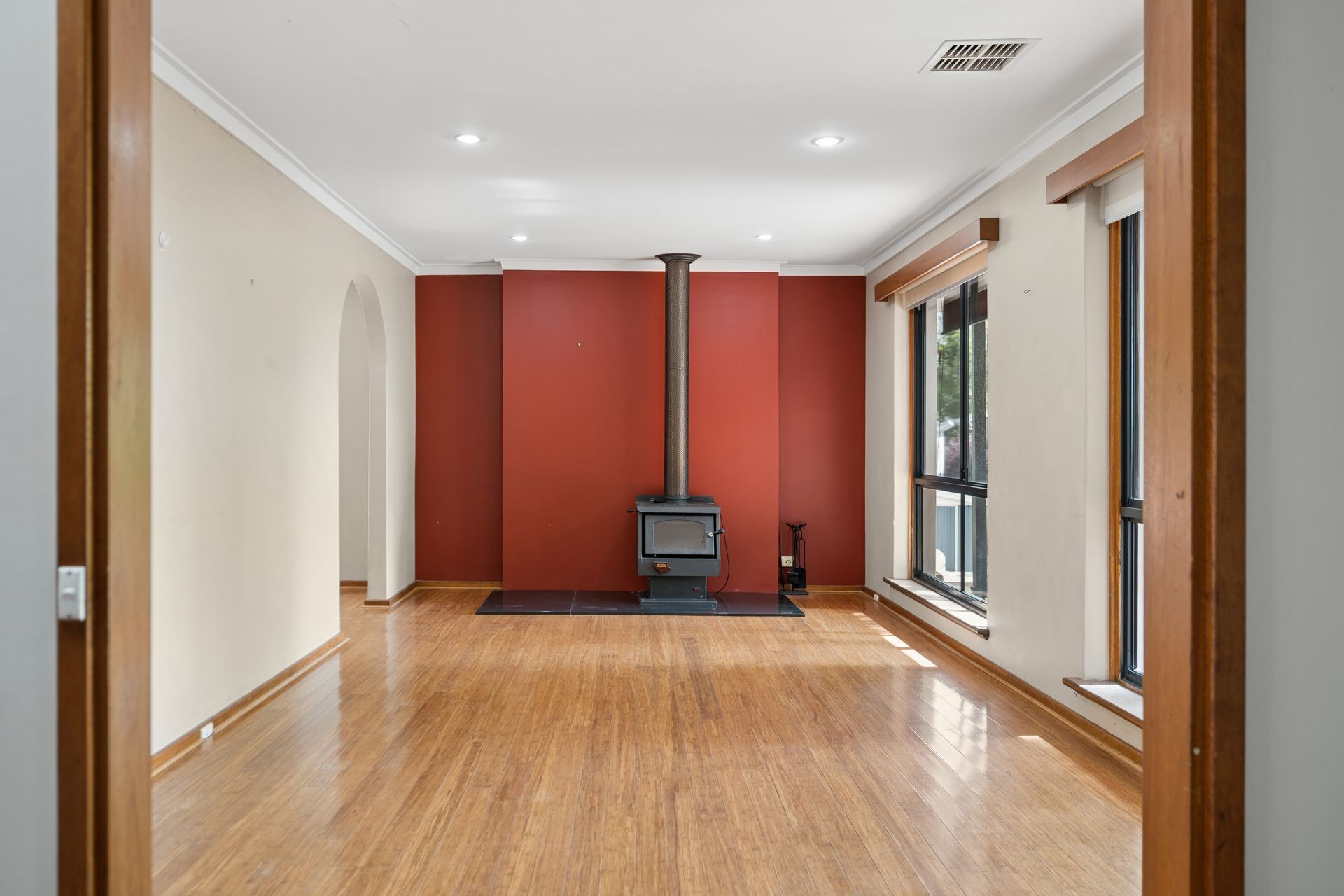 11 Regdel Road — photo 5 of 30
