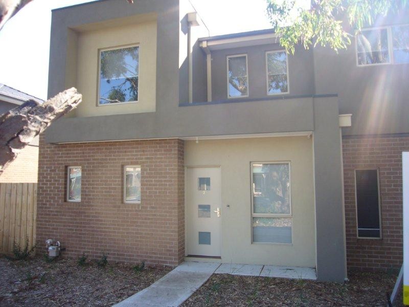 2/1 Nirvana Drive, South Morang, VIC 3752