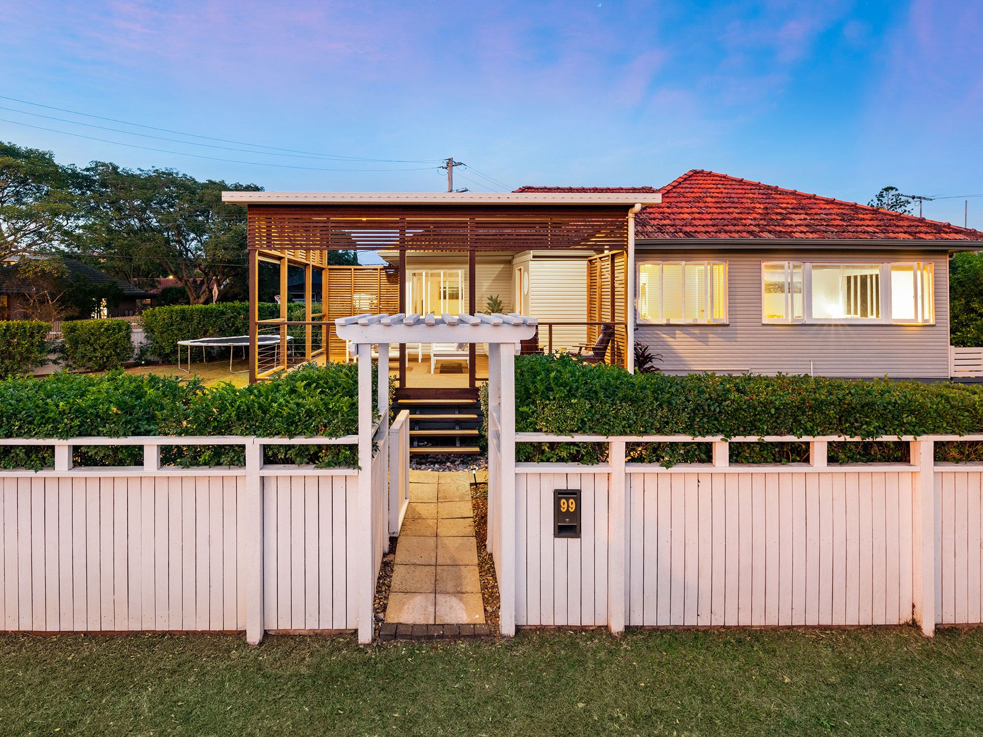 99 Grenfell Street, Mount Gravatt East, QLD 4122