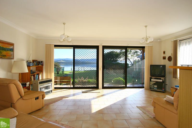 17 Newton Crescent, Oak Flats, NSW 2529