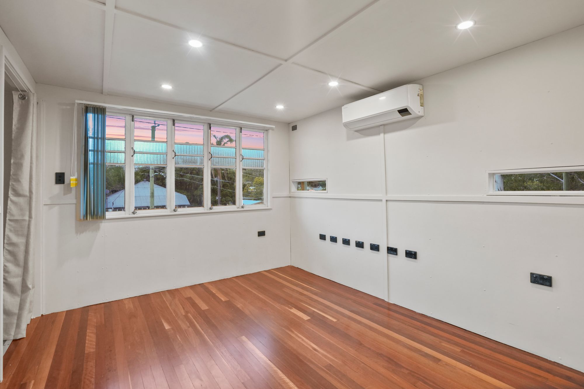 29 Macrae Street — photo 10 of 27