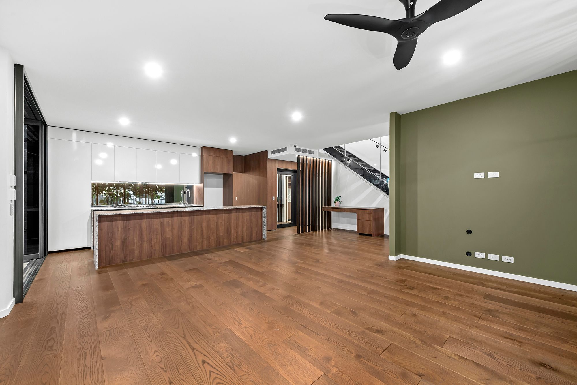 202/23 Wilson Street — photo from Ray White South Brisbane