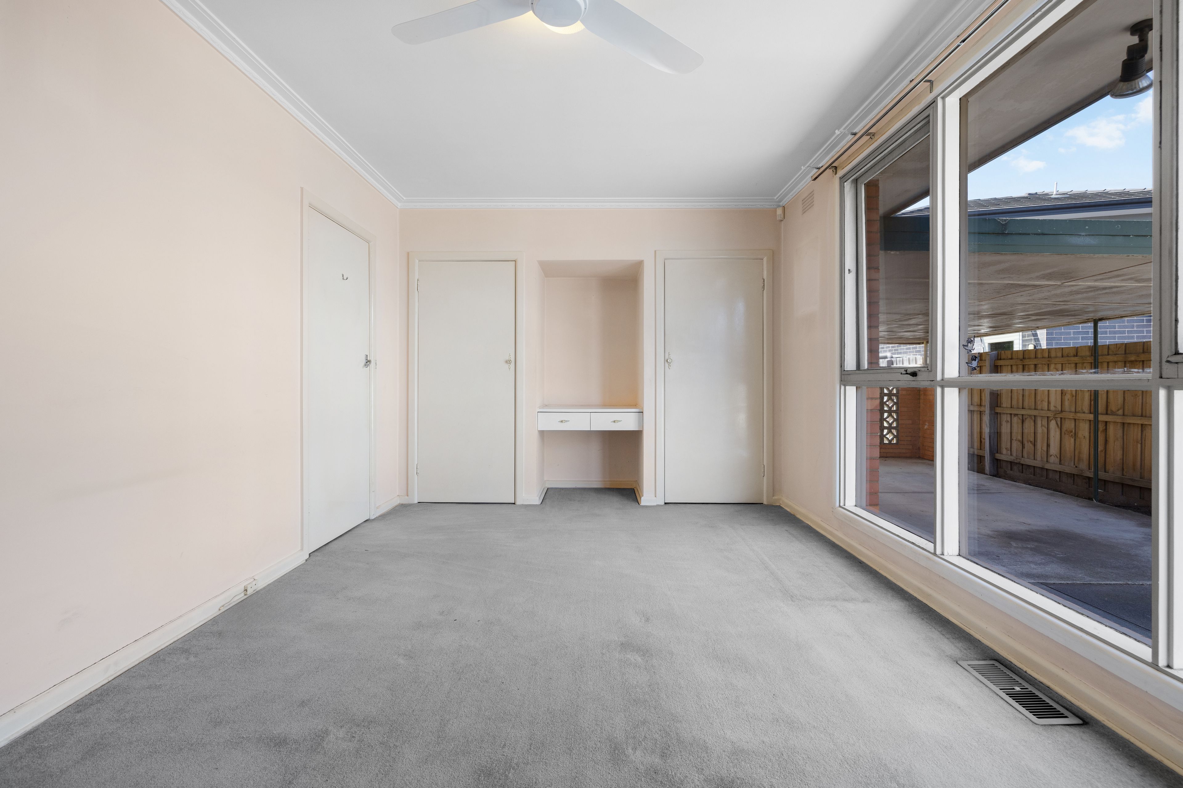 21 Freda Avenue — photo 7 of 17