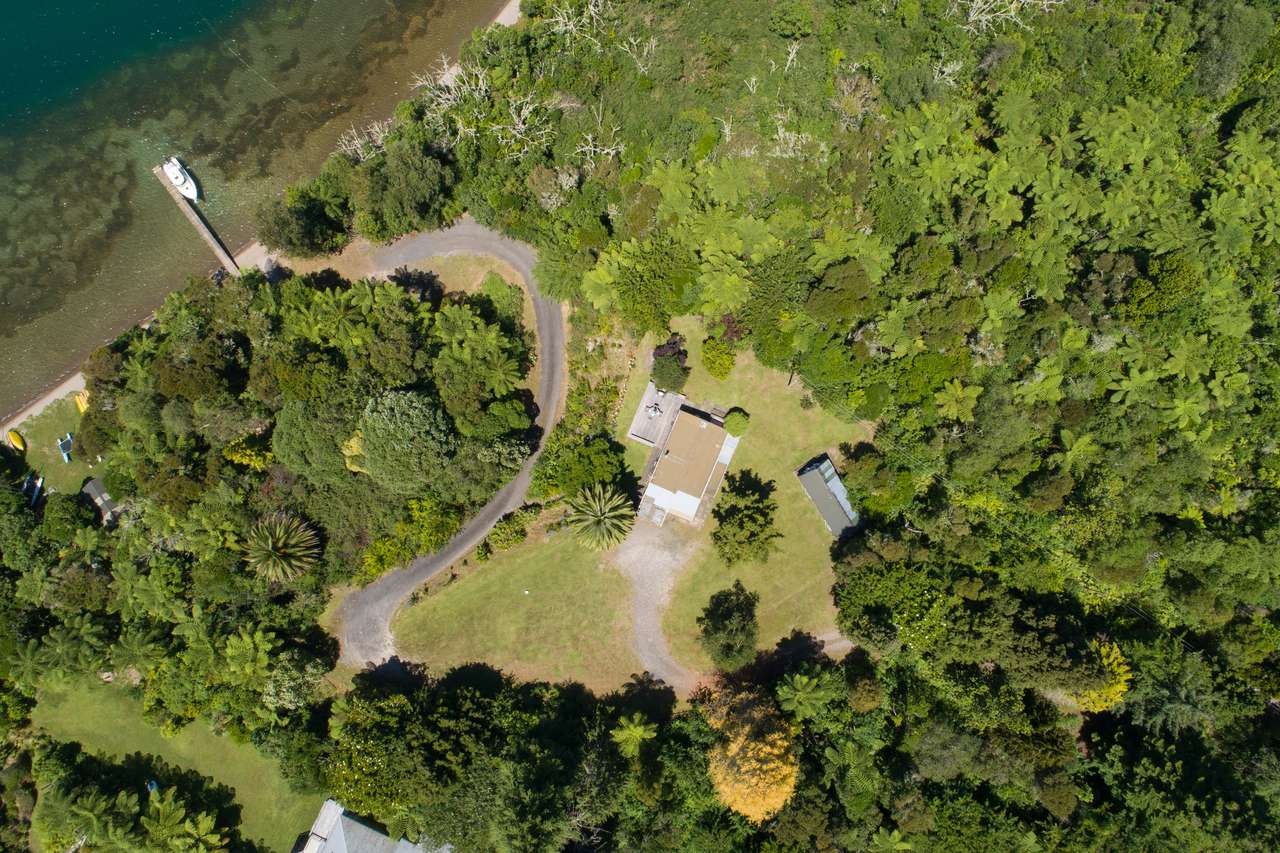 441 Spencer Road, Lake Tarawera, Bay Of Plenty Real Estate Ray