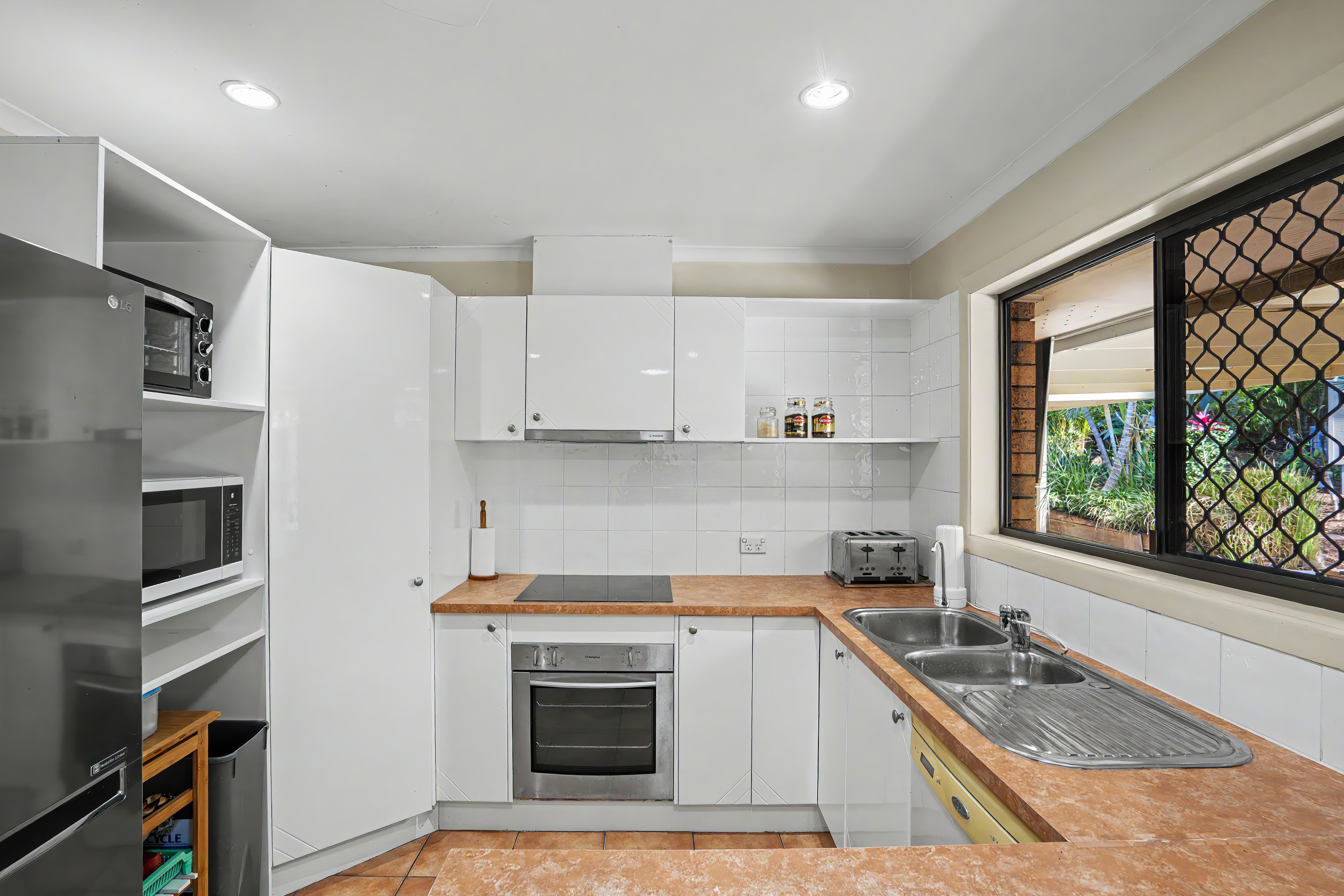 205 Heeb Street — photo 7 of 25