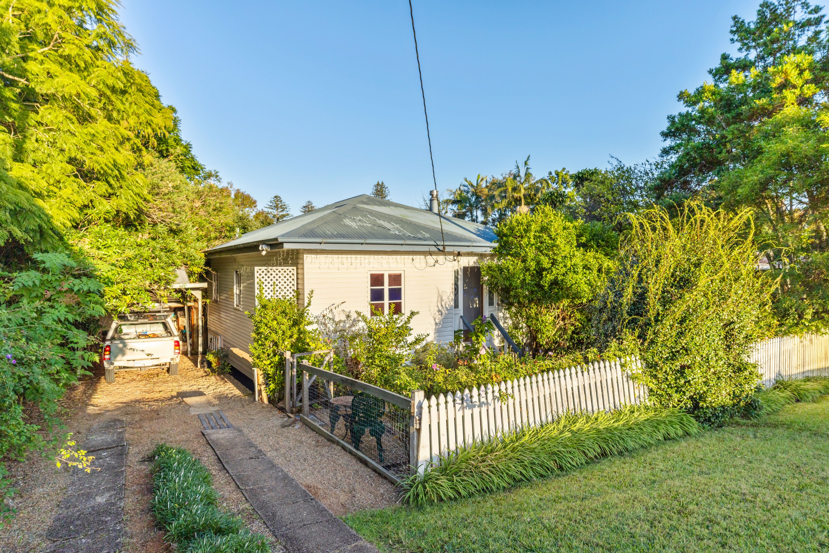 24 Palm Street, Maleny, QLD 4552