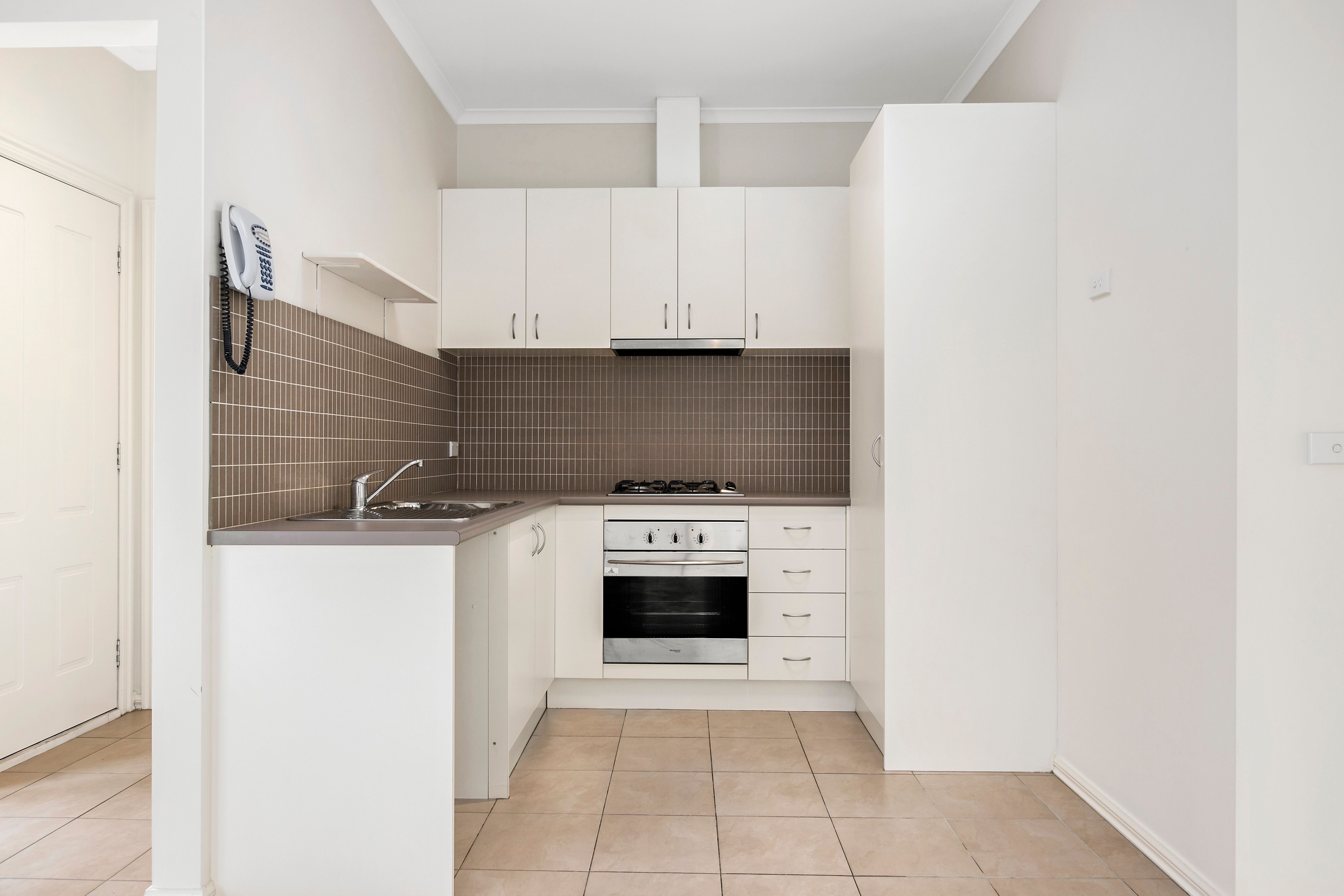 8/8-10 Reservoir Road, Frankston, VIC 3199