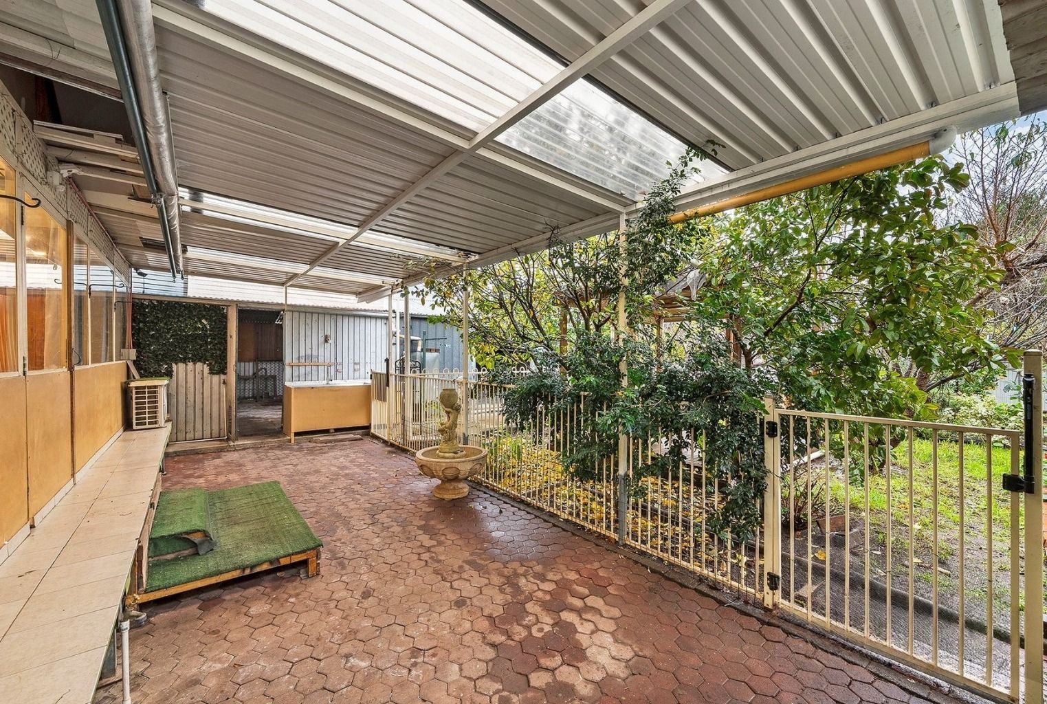 21 Salisbury Highway — photo 12 of 12