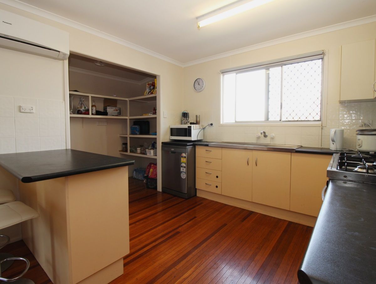 19 Campbell Street, Emerald, QLD 4720