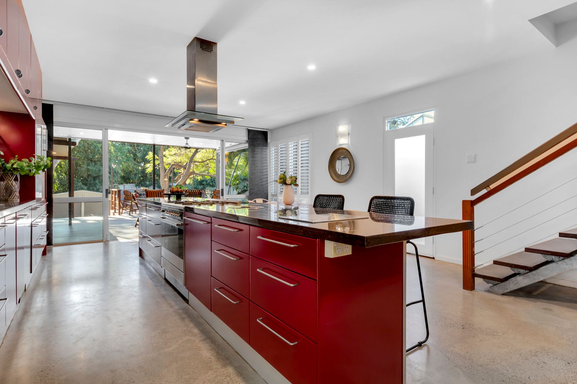 12 Raff Avenue, Holland Park QLD 4121