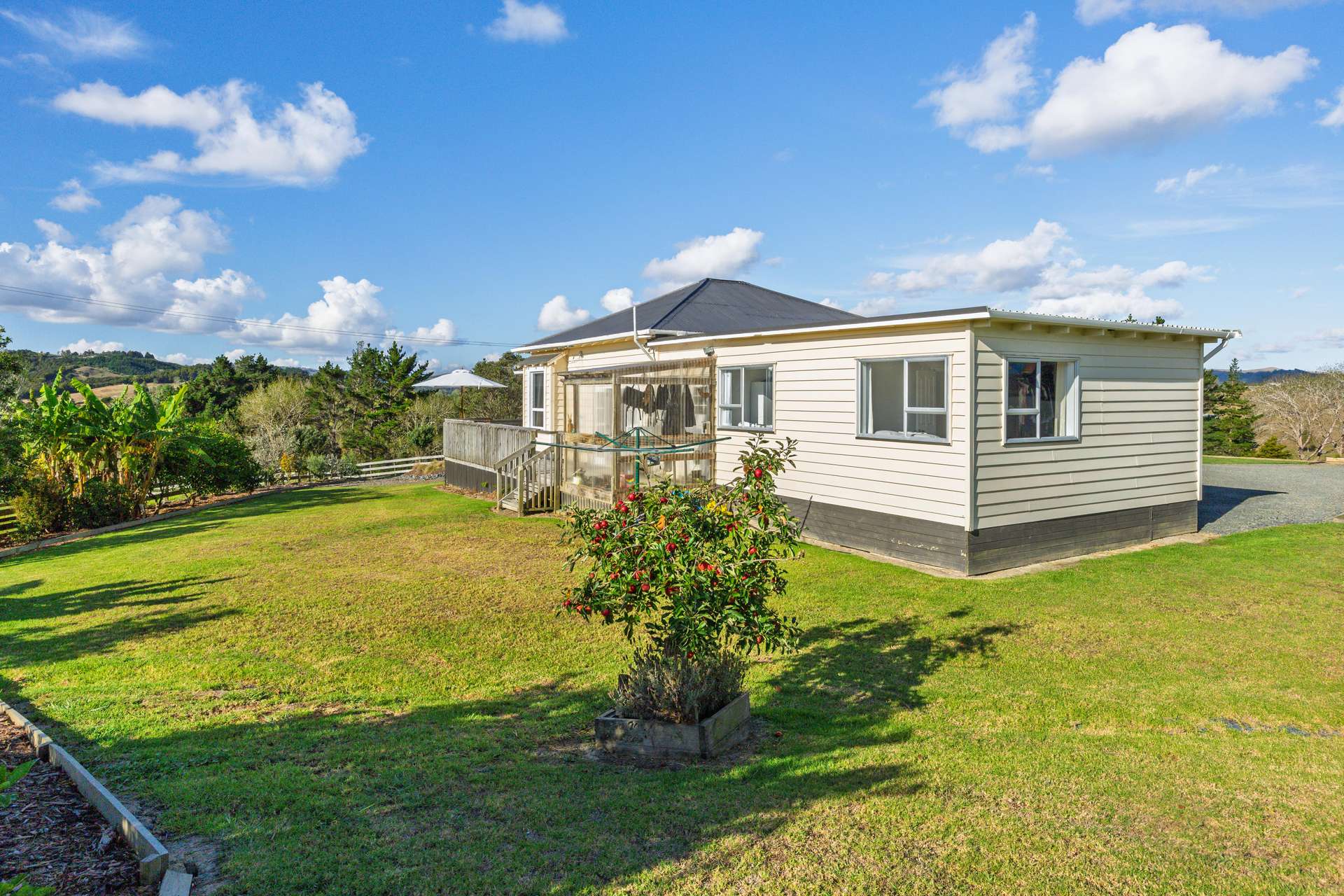 306 West Coast Road photo 20