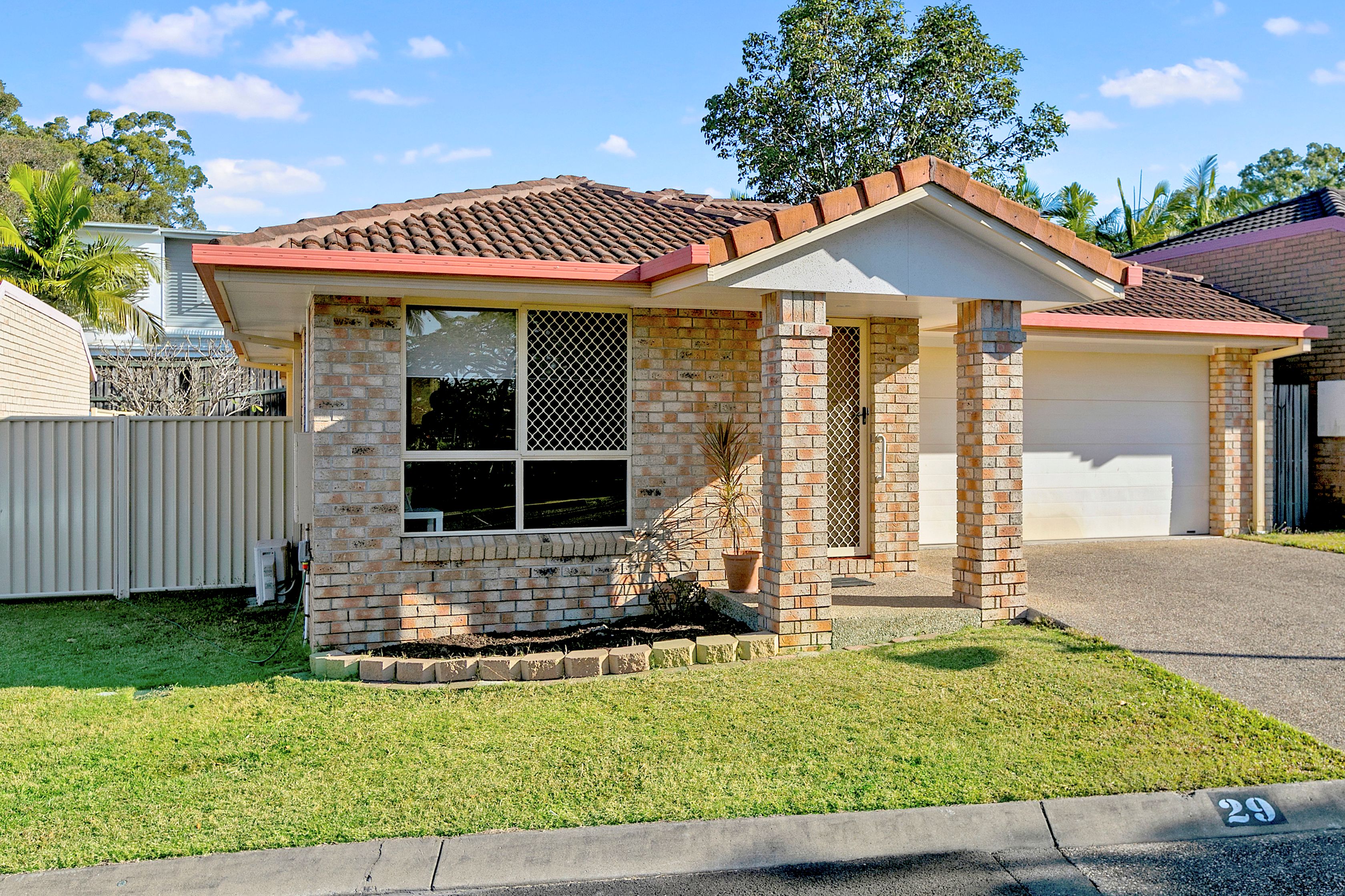30 Lindeman Place, Eight Mile Plains QLD 4113