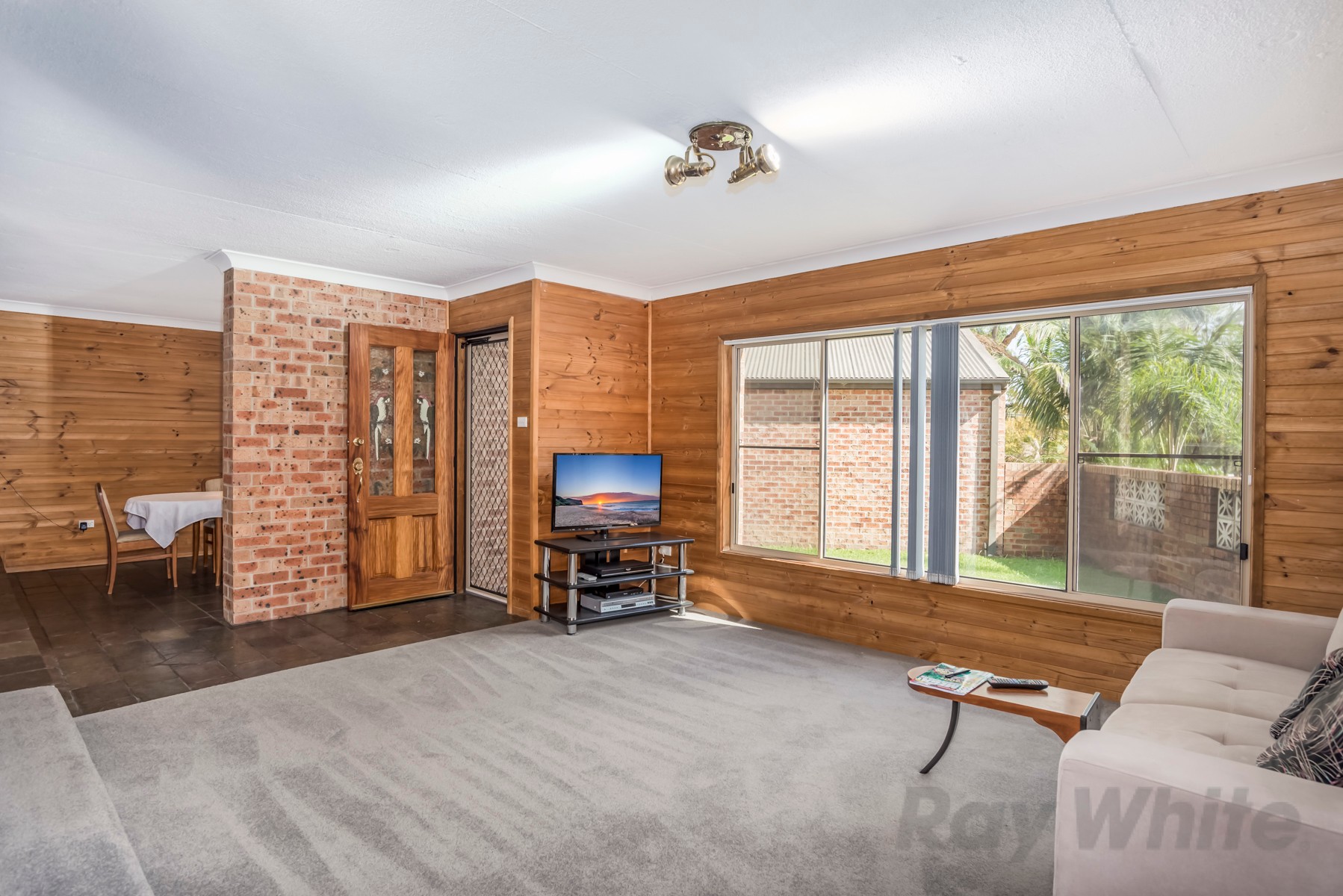37 Pangela Street, Buttaba, NSW 2283